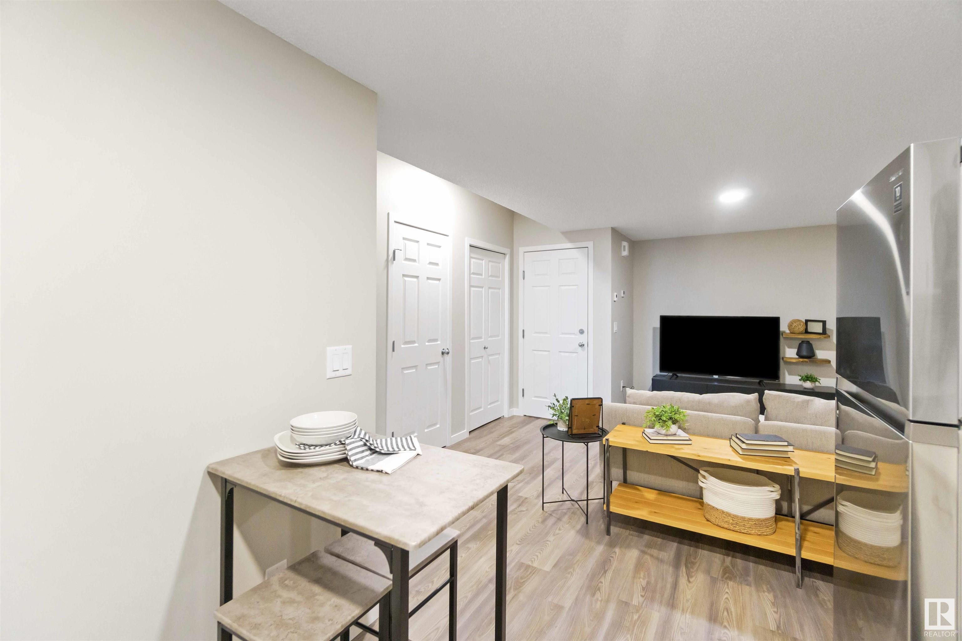      17736 63 ST NW , Edmonton,  ,T5Y 3N9 ;  Listing Number: MLS E4415769