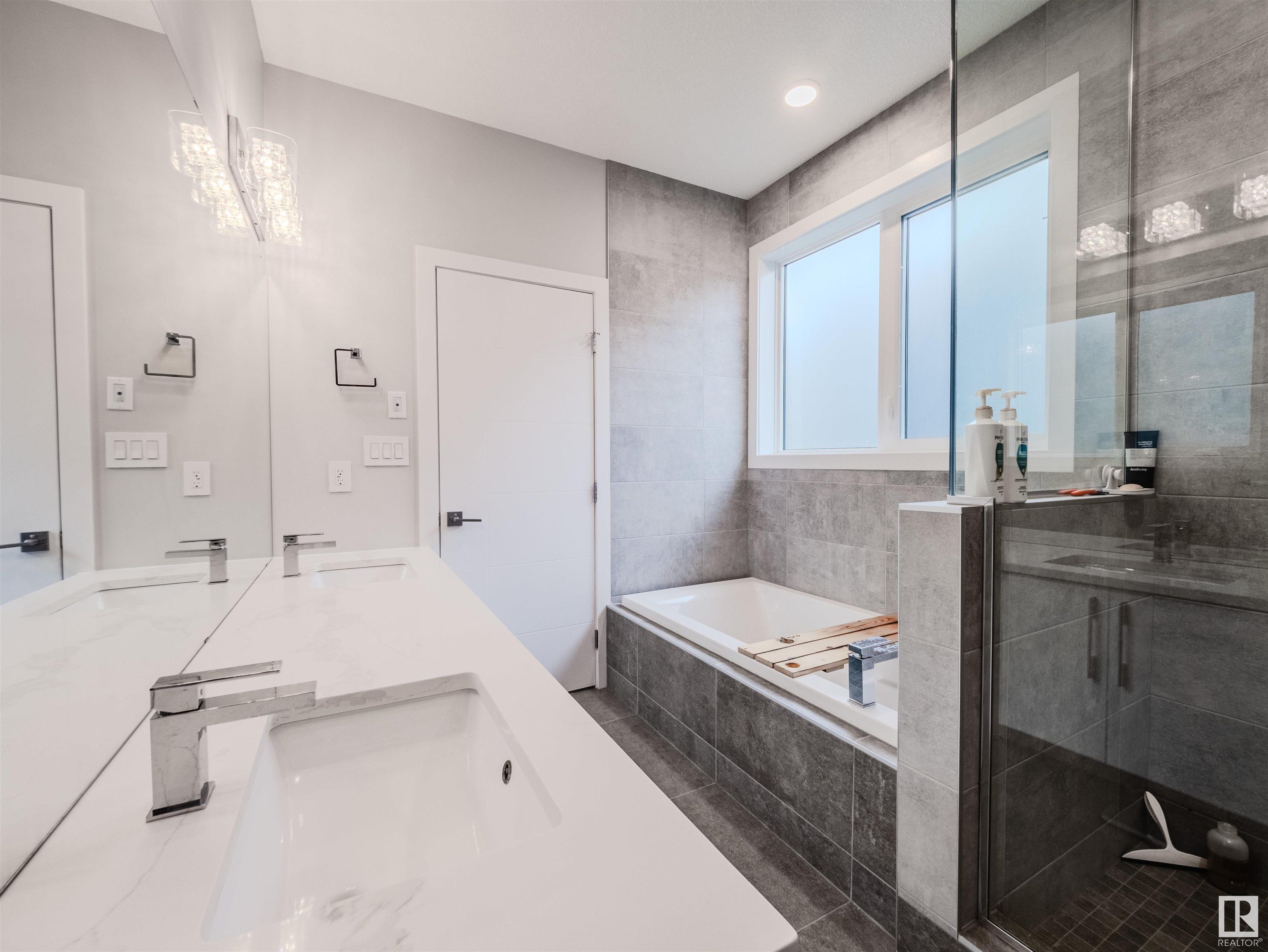      10530 80 ST NW , Edmonton,  ,T6A 3J7 ;  Listing Number: MLS E4415784