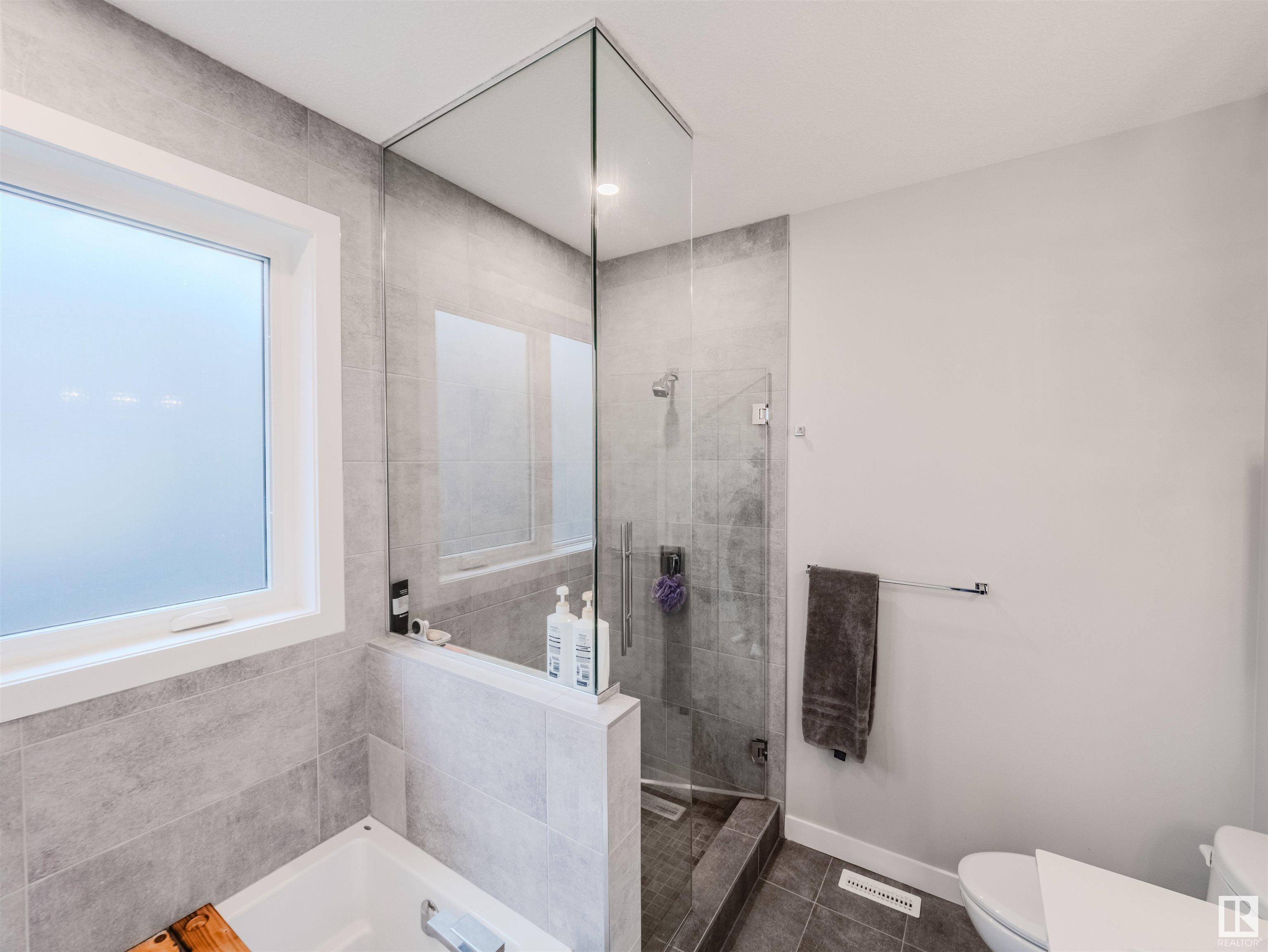      10530 80 ST NW , Edmonton,  ,T6A 3J7 ;  Listing Number: MLS E4415784