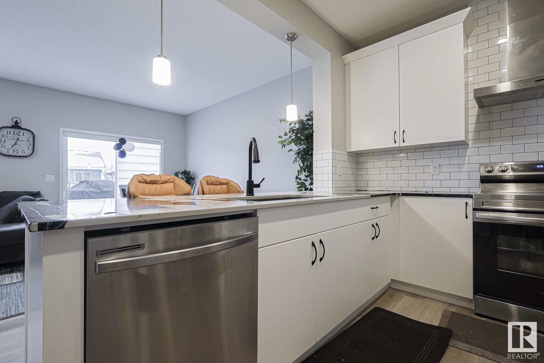      5357 LARK LANDING LD NW , Edmonton,  ,T5S 0S2 ;  Listing Number: MLS E4415791