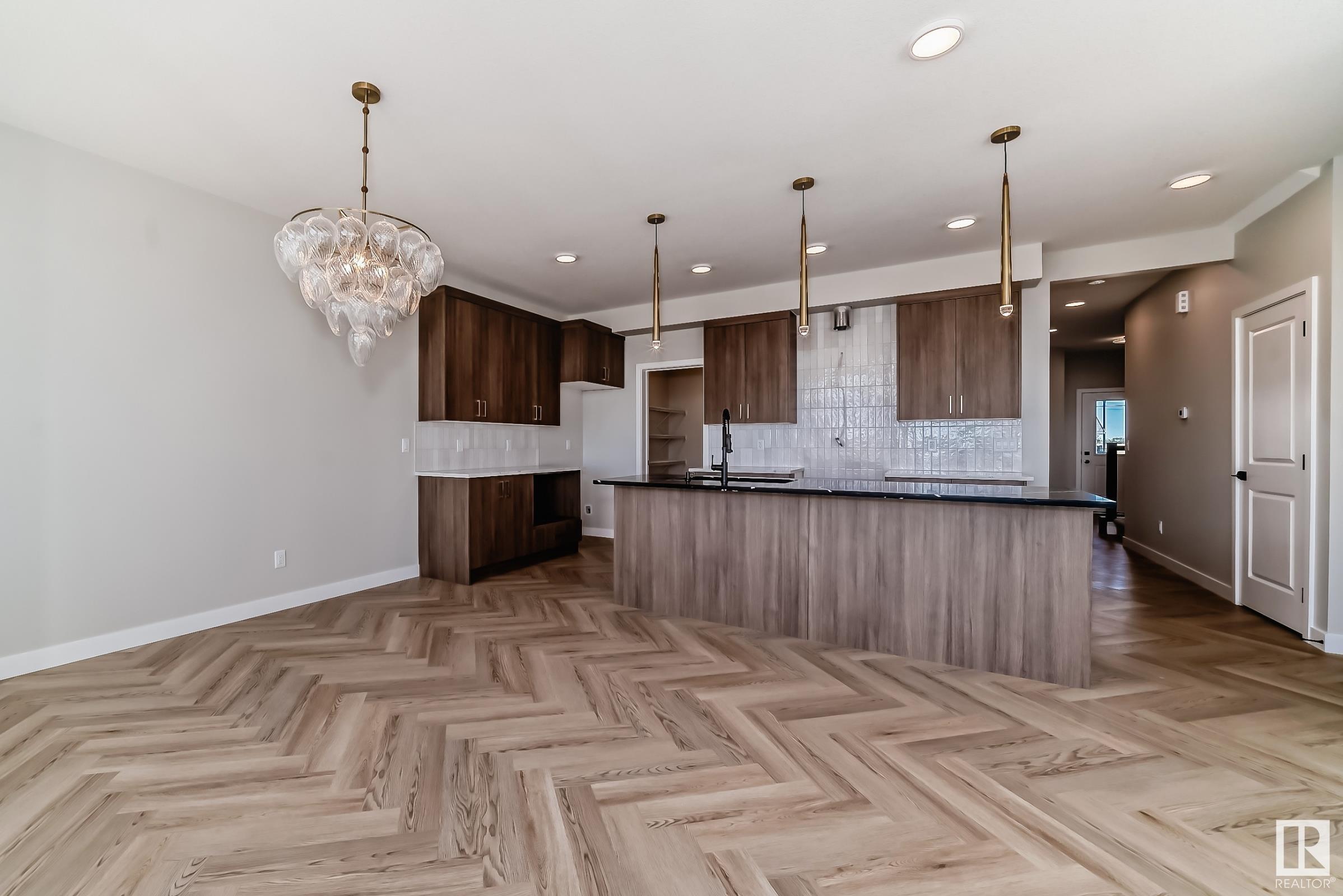      3327 169 ST SW , Edmonton,  ,T6W 5M3 ;  Listing Number: MLS E4415794