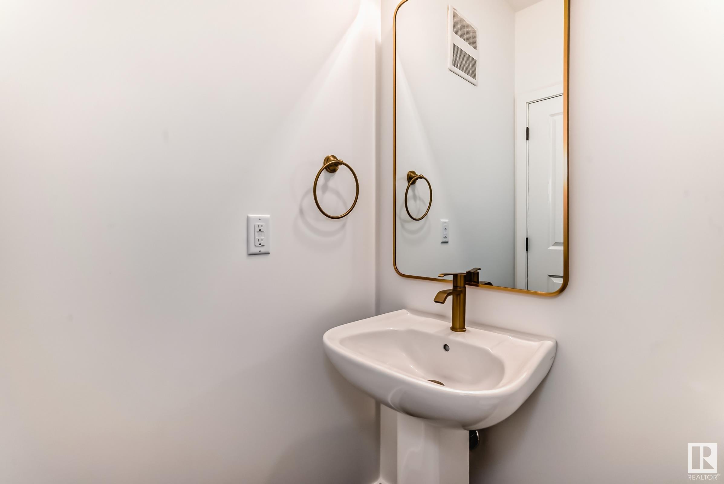      3327 169 ST SW , Edmonton,  ,T6W 5M3 ;  Listing Number: MLS E4415794
