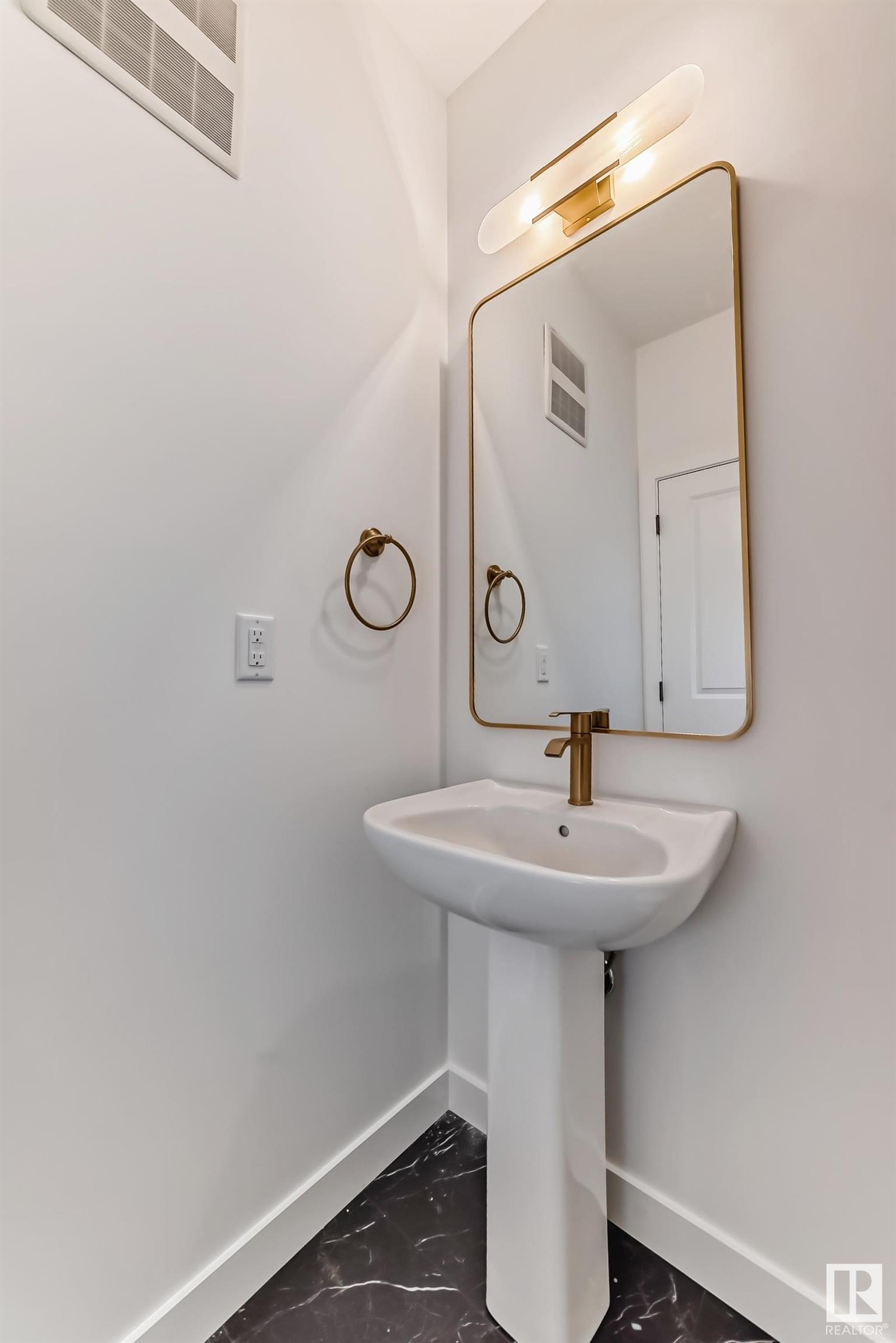      3327 169 ST SW , Edmonton,  ,T6W 5M3 ;  Listing Number: MLS E4415794