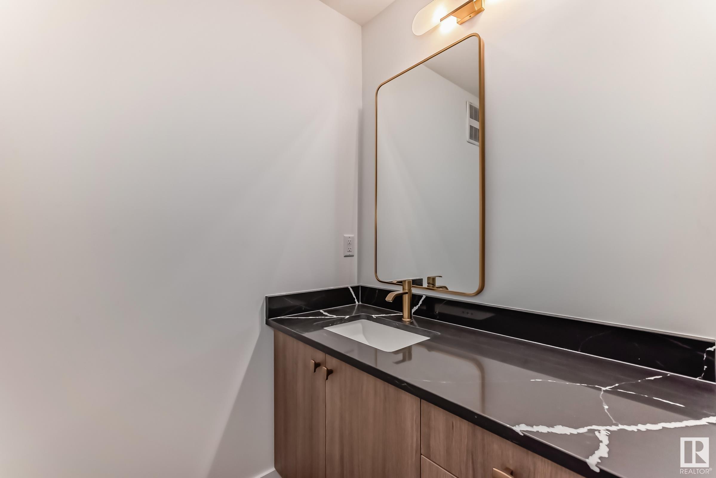      3327 169 ST SW , Edmonton,  ,T6W 5M3 ;  Listing Number: MLS E4415794