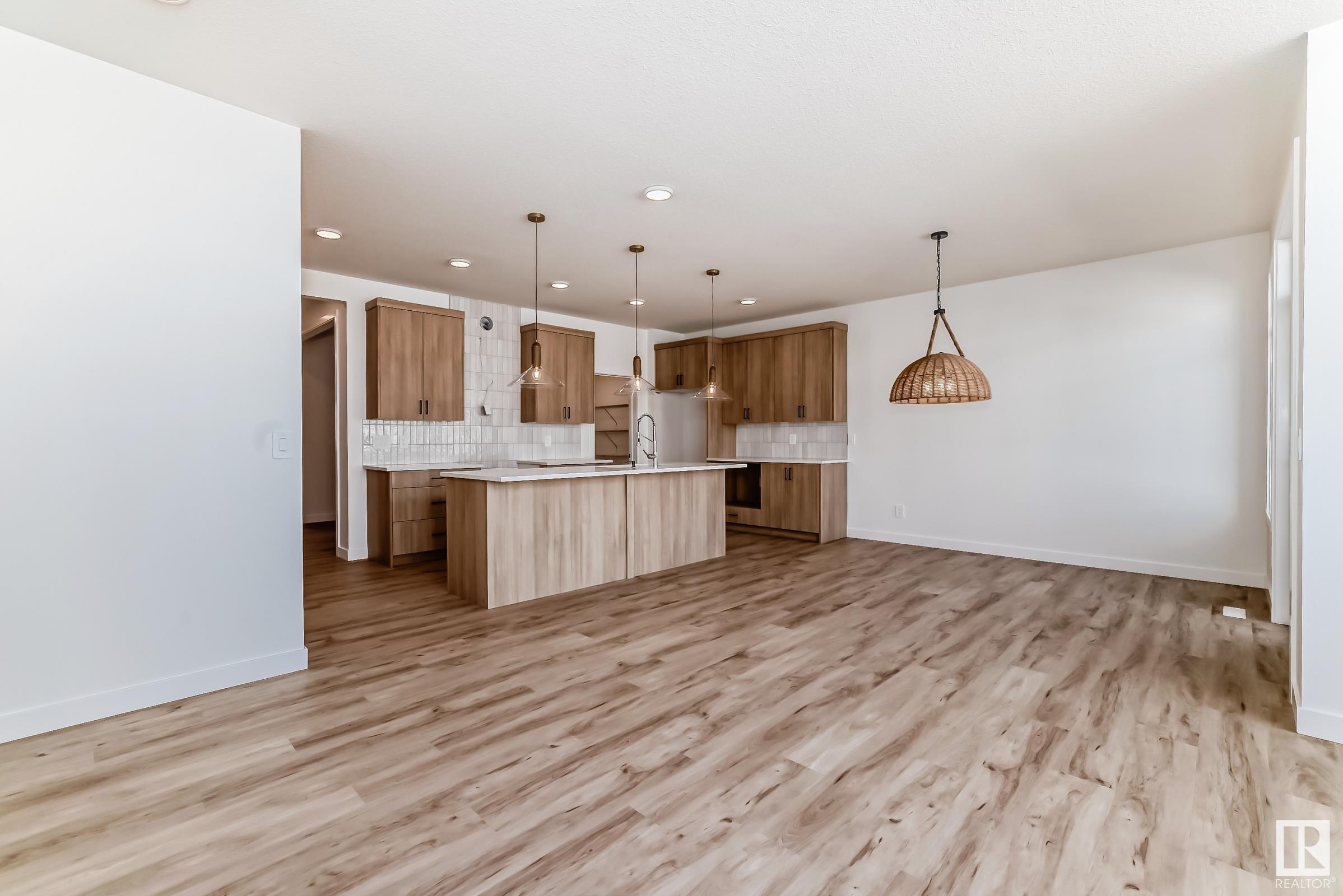      3319 169 ST SW , Edmonton,  ,T6W 5M3 ;  Listing Number: MLS E4415796