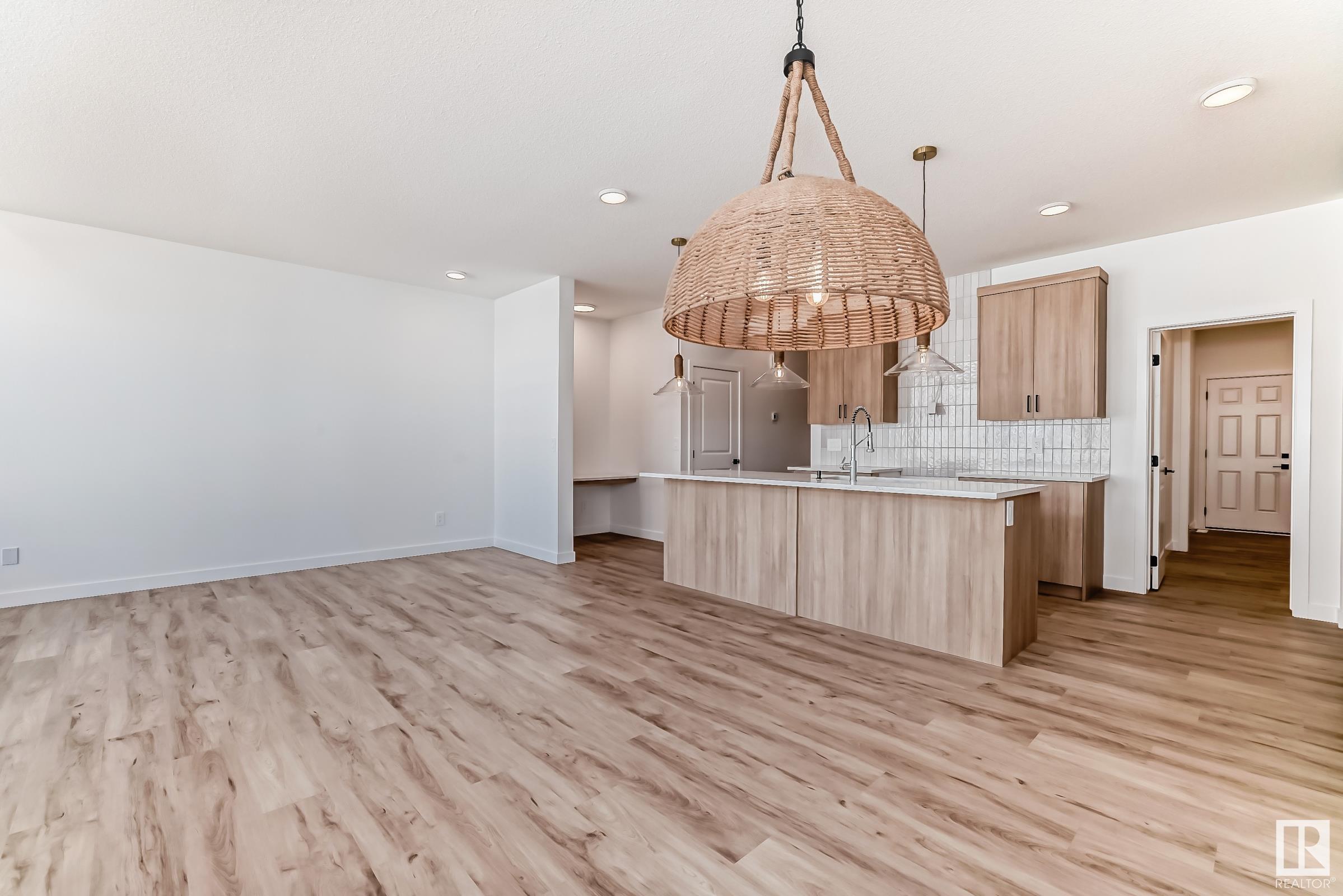      3319 169 ST SW , Edmonton,  ,T6W 5M3 ;  Listing Number: MLS E4415796