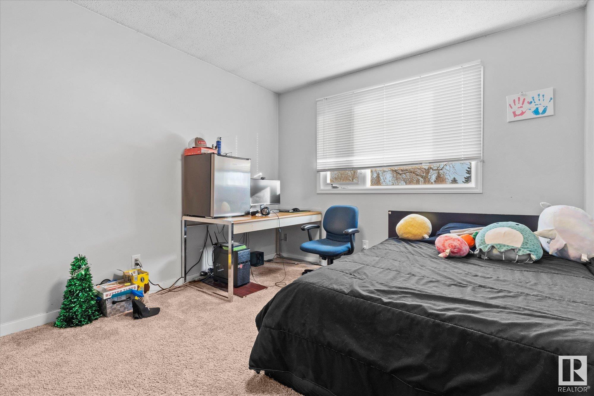      10712 159 ST NW , Edmonton,  ,T5P 3B4 ;  Listing Number: MLS E4415817