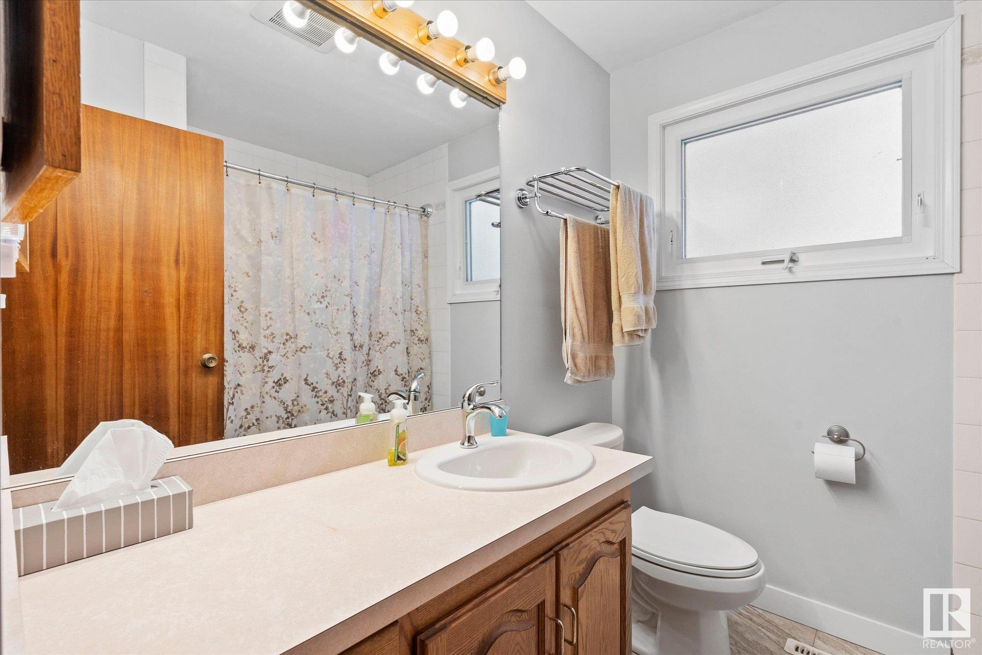      10712 159 ST NW , Edmonton,  ,T5P 3B4 ;  Listing Number: MLS E4415817