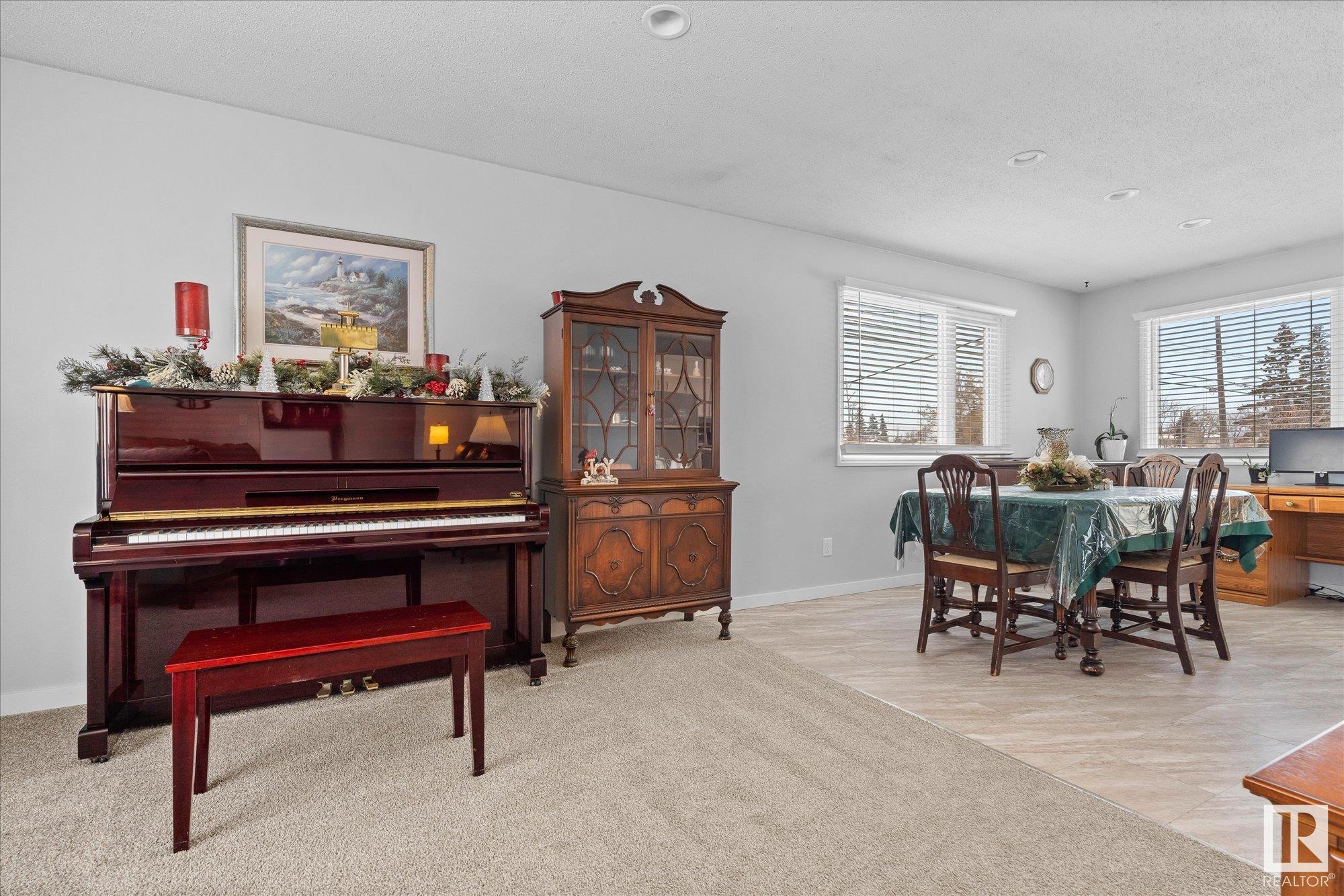      10712 159 ST NW , Edmonton,  ,T5P 3B4 ;  Listing Number: MLS E4415817