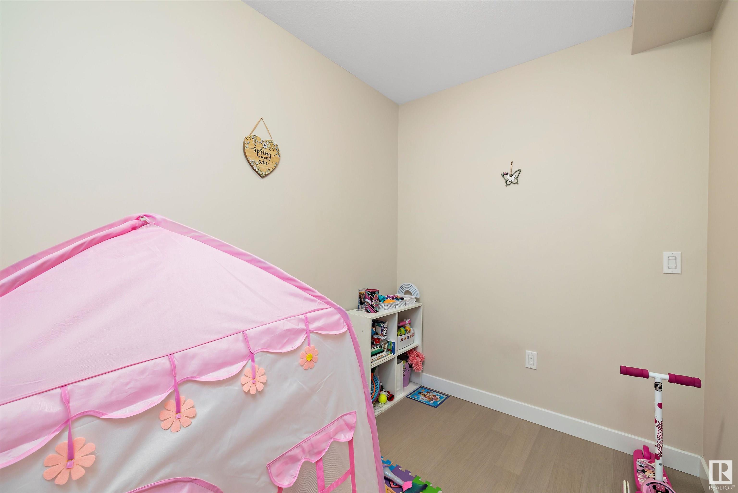      #302 10140 150 ST NW , Edmonton,  ,T5P 1P1 ;  Listing Number: MLS E4415820