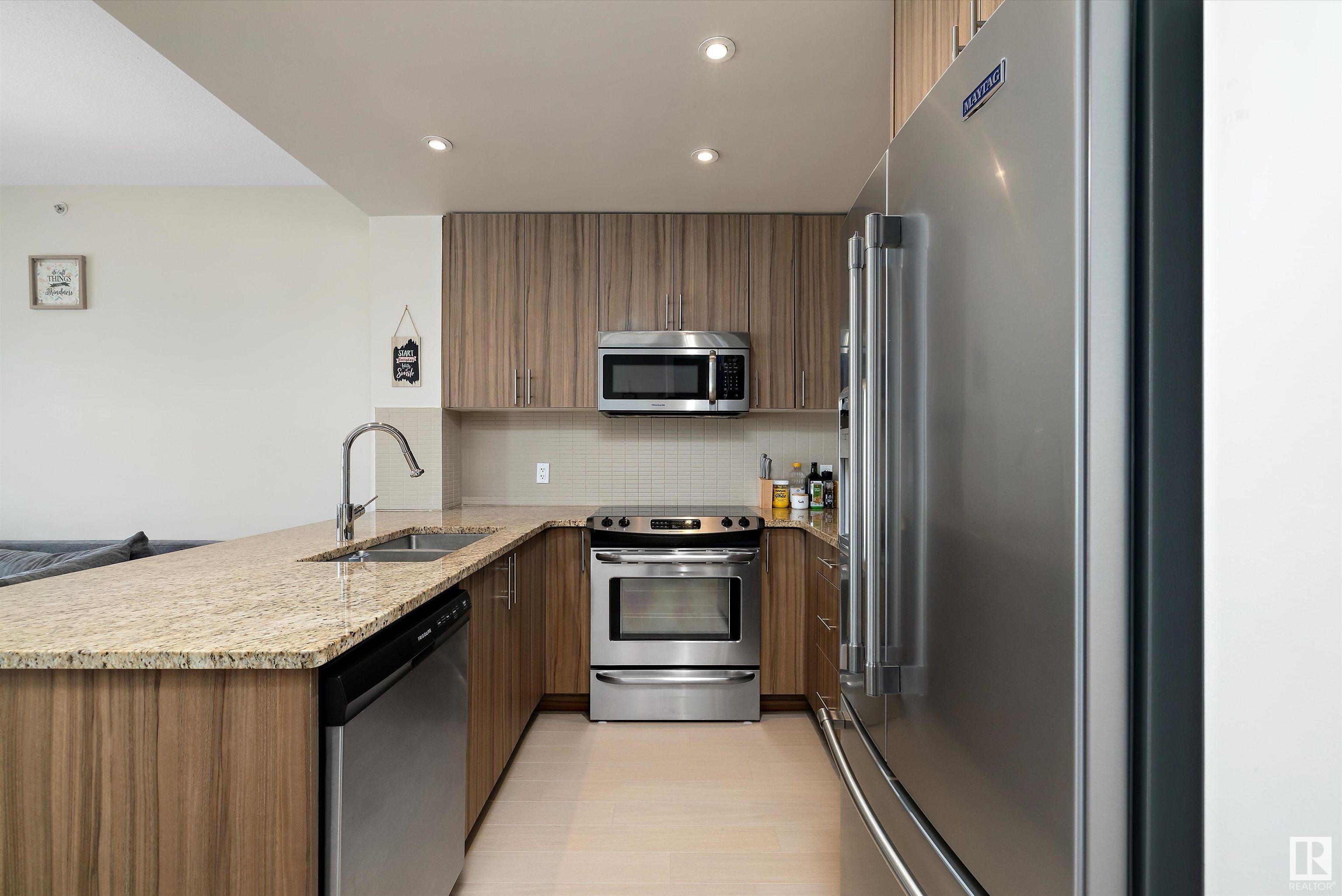      #302 10140 150 ST NW , Edmonton,  ,T5P 1P1 ;  Listing Number: MLS E4415820