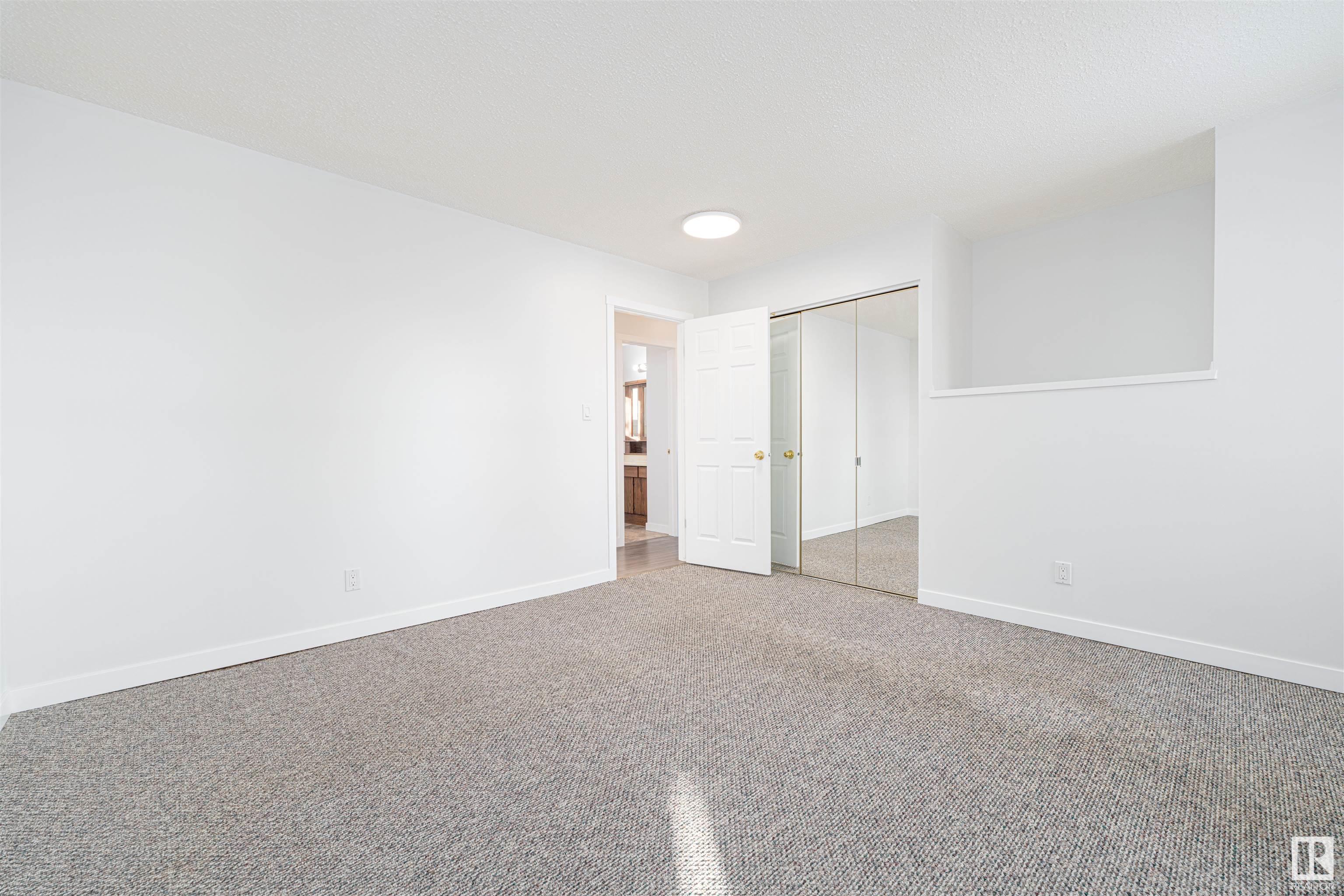      5611 40 AV NW , Edmonton,  ,T6L 1B1 ;  Listing Number: MLS E4415826