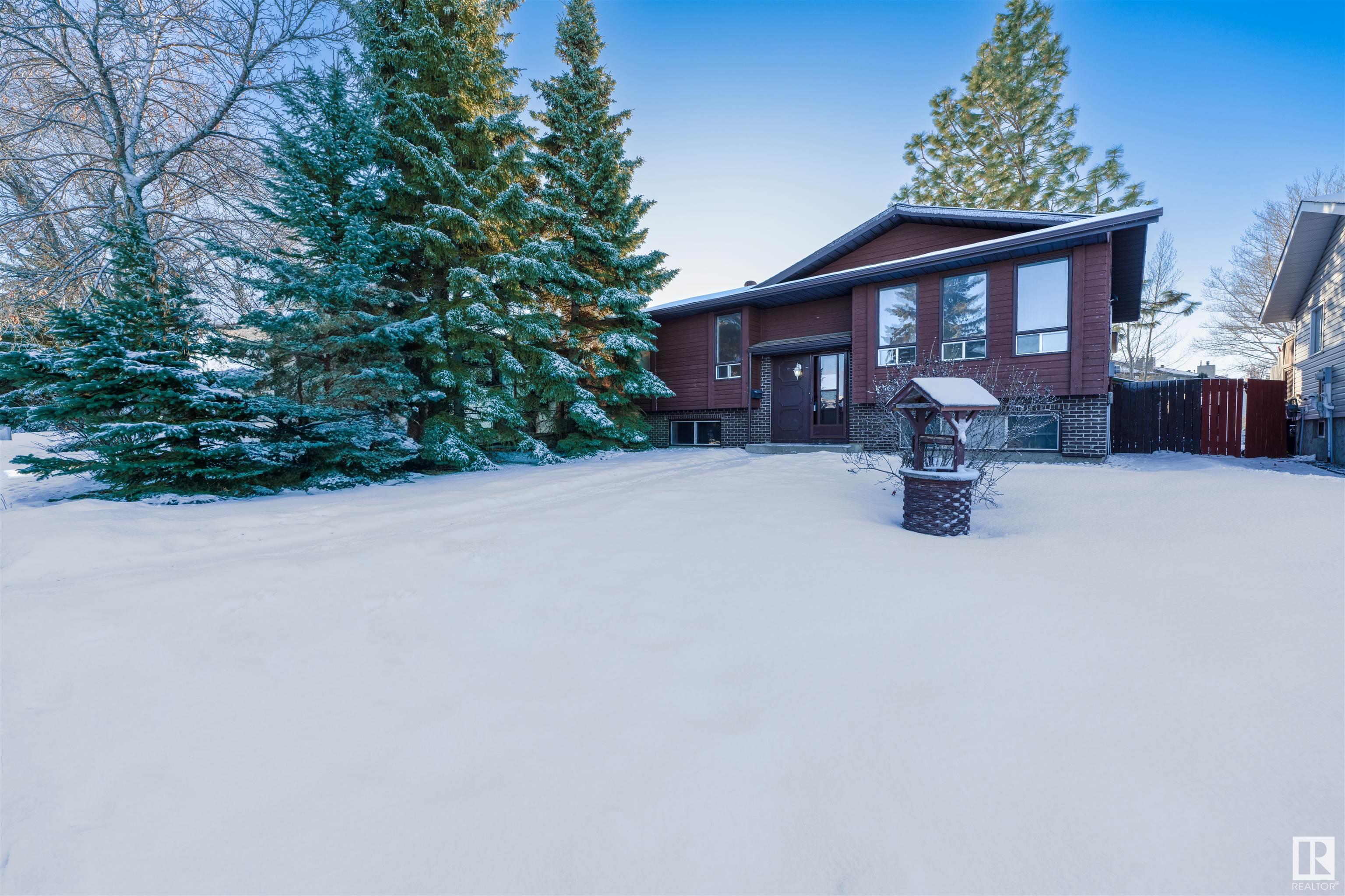      5611 40 AV NW , Edmonton,  ,T6L 1B1 ;  Listing Number: MLS E4415826