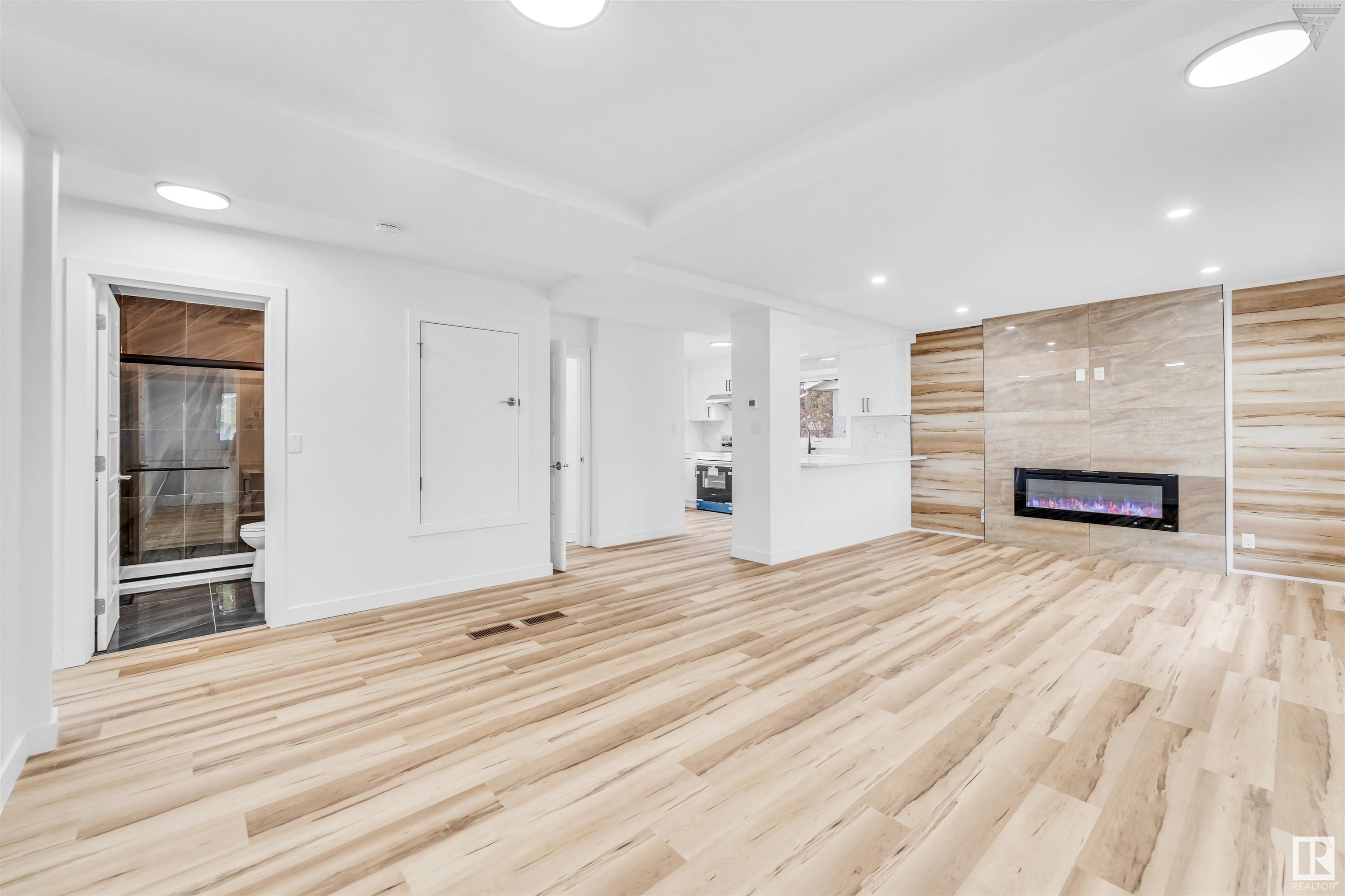     6515 98a street NW , Edmonton,  ,T6E 3N1 ;  Listing Number: MLS E4415828
