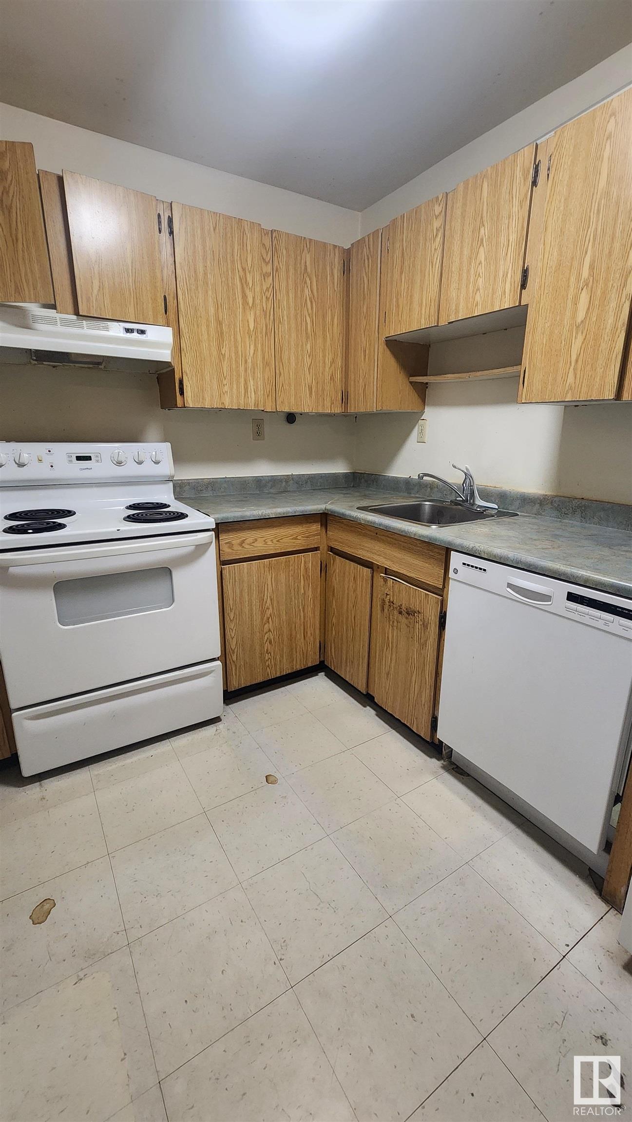      #202 2620 MILL WOODS RD E NW , Edmonton,  ,T6L 5K6 ;  Listing Number: MLS E4415846