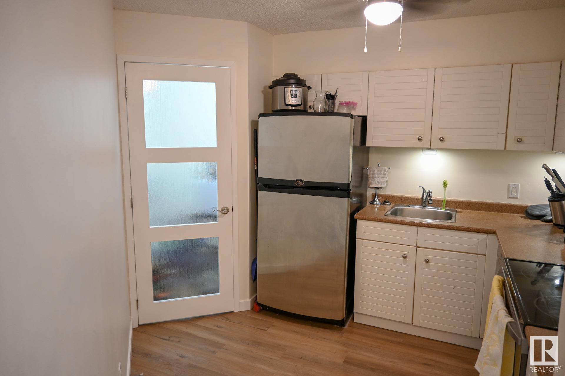      #206 10149 SASKATCHEWAN DR NW , Edmonton,  ,T6E 6B6 ;  Listing Number: MLS E4415860