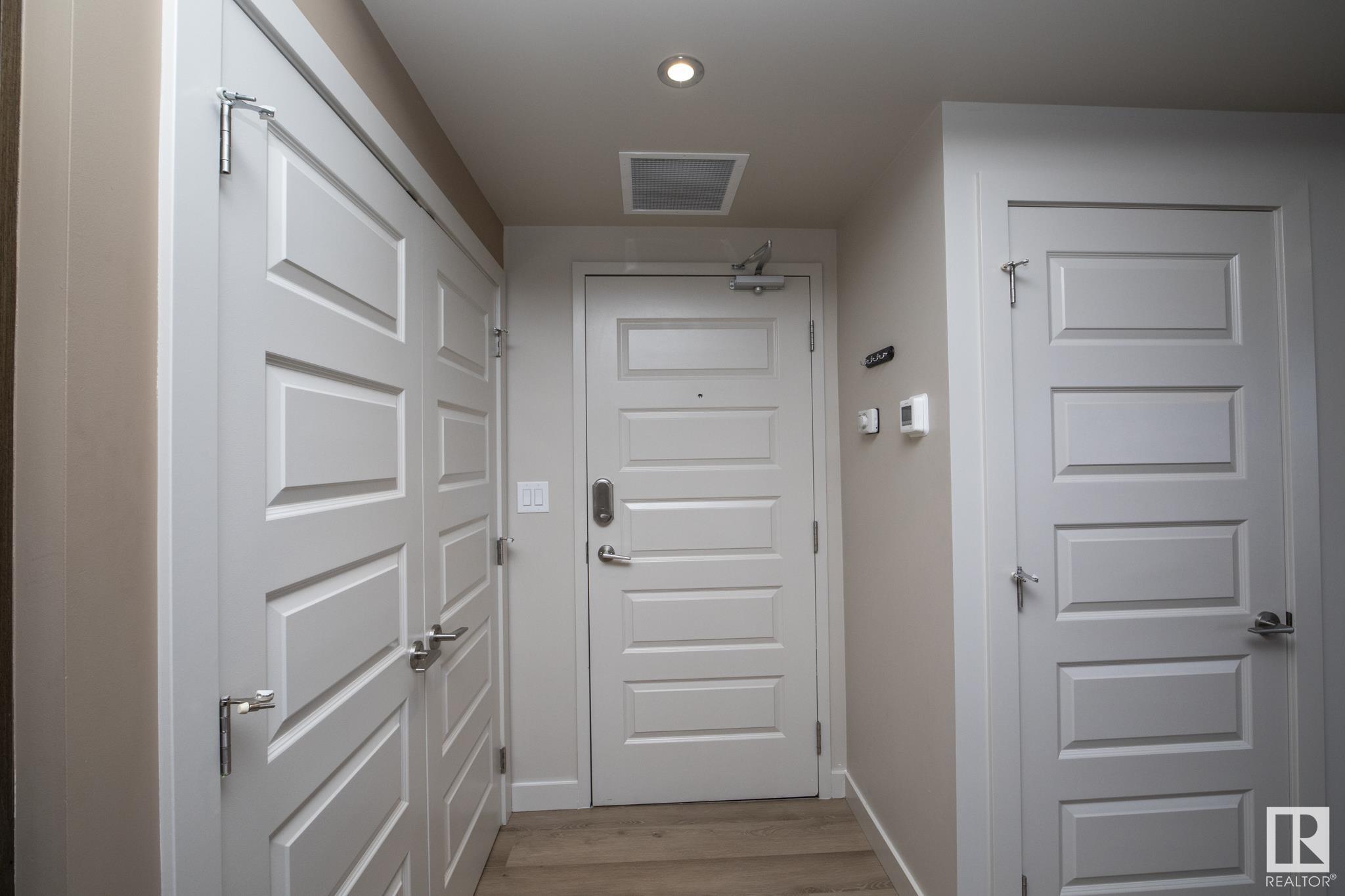      #1307 10388 105 ST NW , Edmonton,  ,T5J 0C2 ;  Listing Number: MLS E4415870