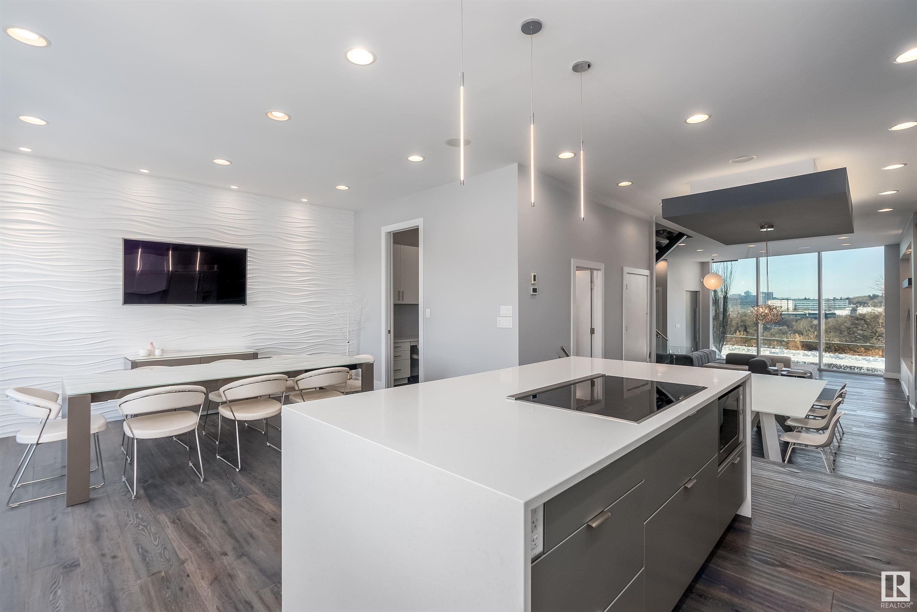      9509 99B ST NW , Edmonton,  ,T6E 3X1 ;  Listing Number: MLS E4415875
