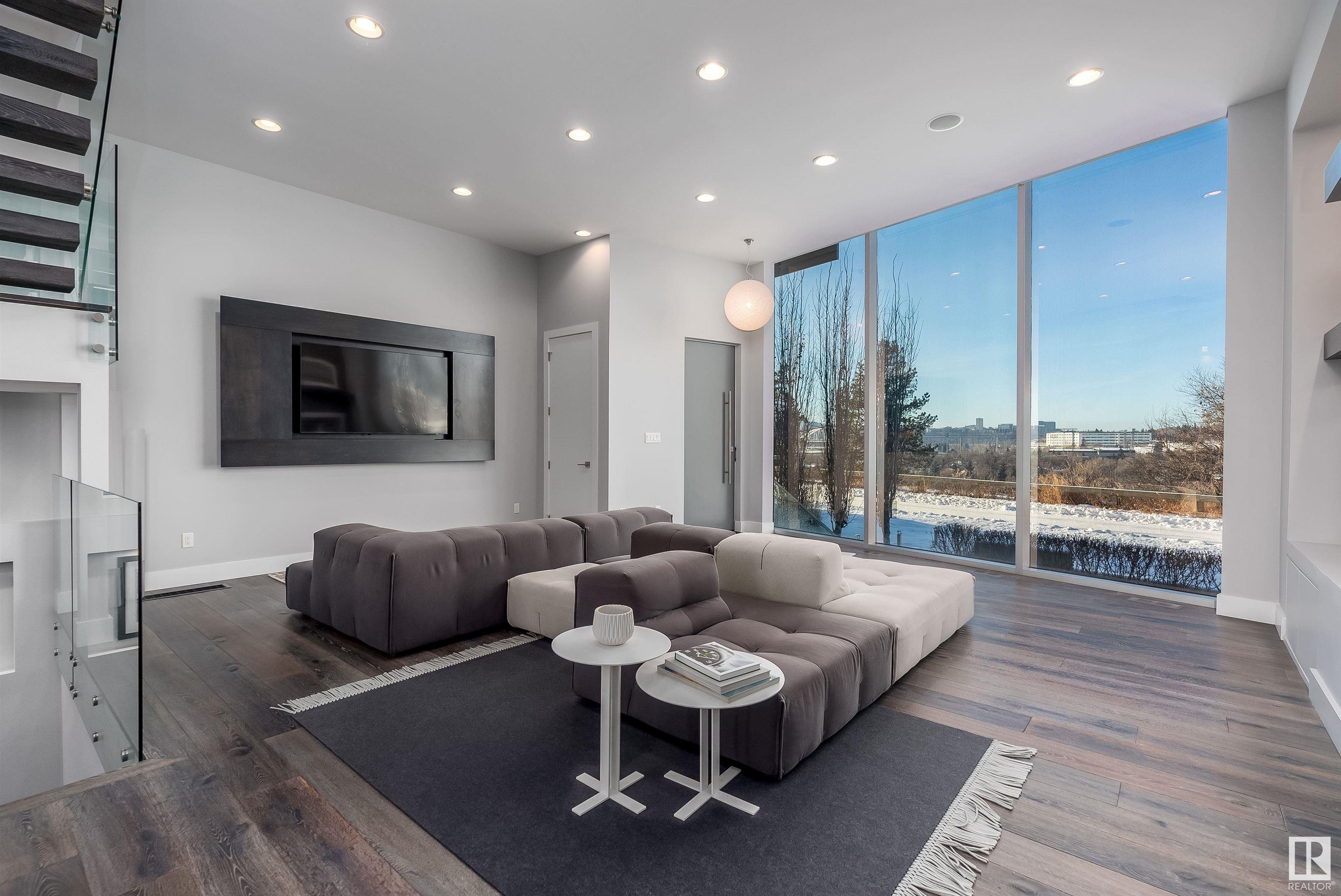      9509 99B ST NW , Edmonton,  ,T6E 3X1 ;  Listing Number: MLS E4415875