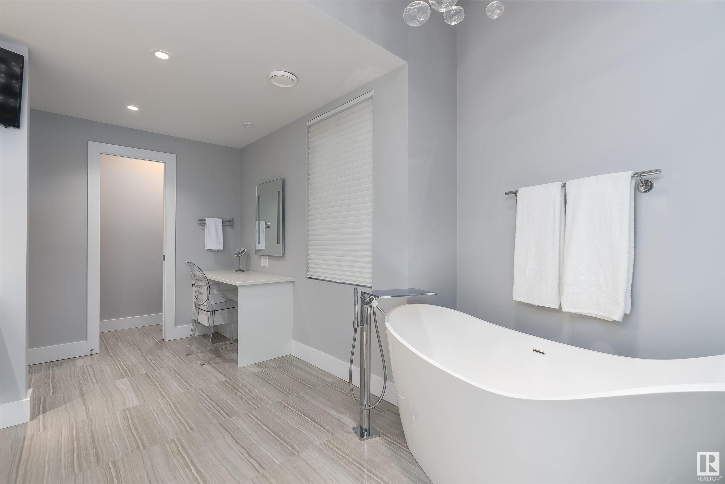     9509 99B ST NW , Edmonton,  ,T6E 3X1 ;  Listing Number: MLS E4415875