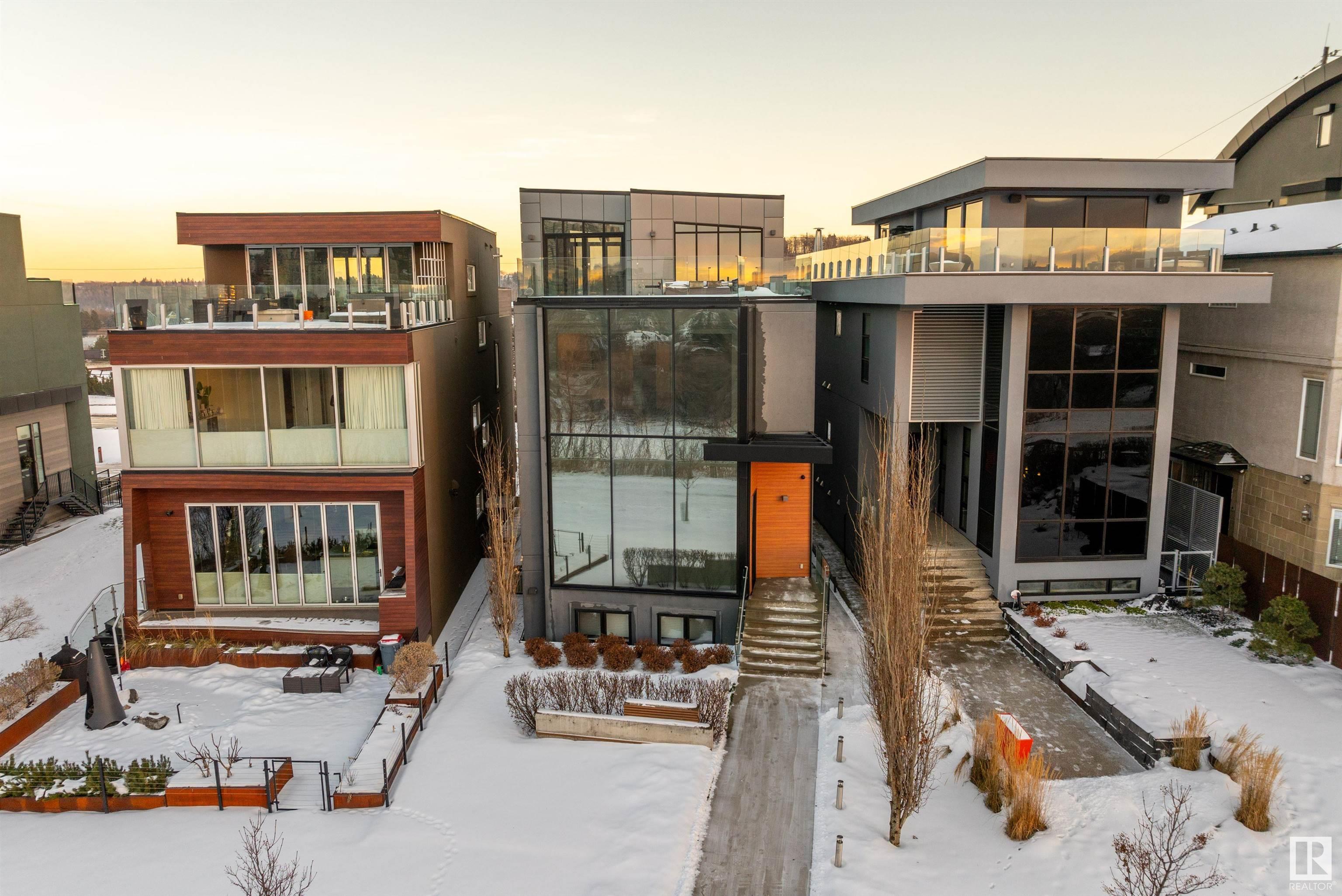      9509 99B ST NW , Edmonton,  ,T6E 3X1 ;  Listing Number: MLS E4415875