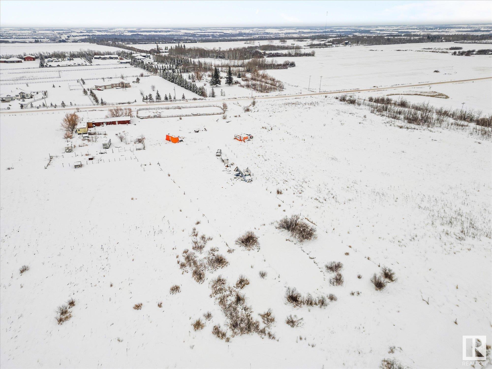      21150 FORT RD NE , Edmonton,  ,T5Y 6G8 ;  Listing Number: MLS E4415878