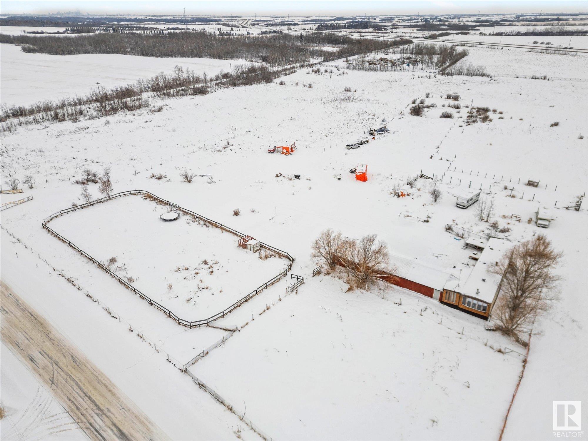      21150 FORT RD NE , Edmonton,  ,T5Y 6G8 ;  Listing Number: MLS E4415878