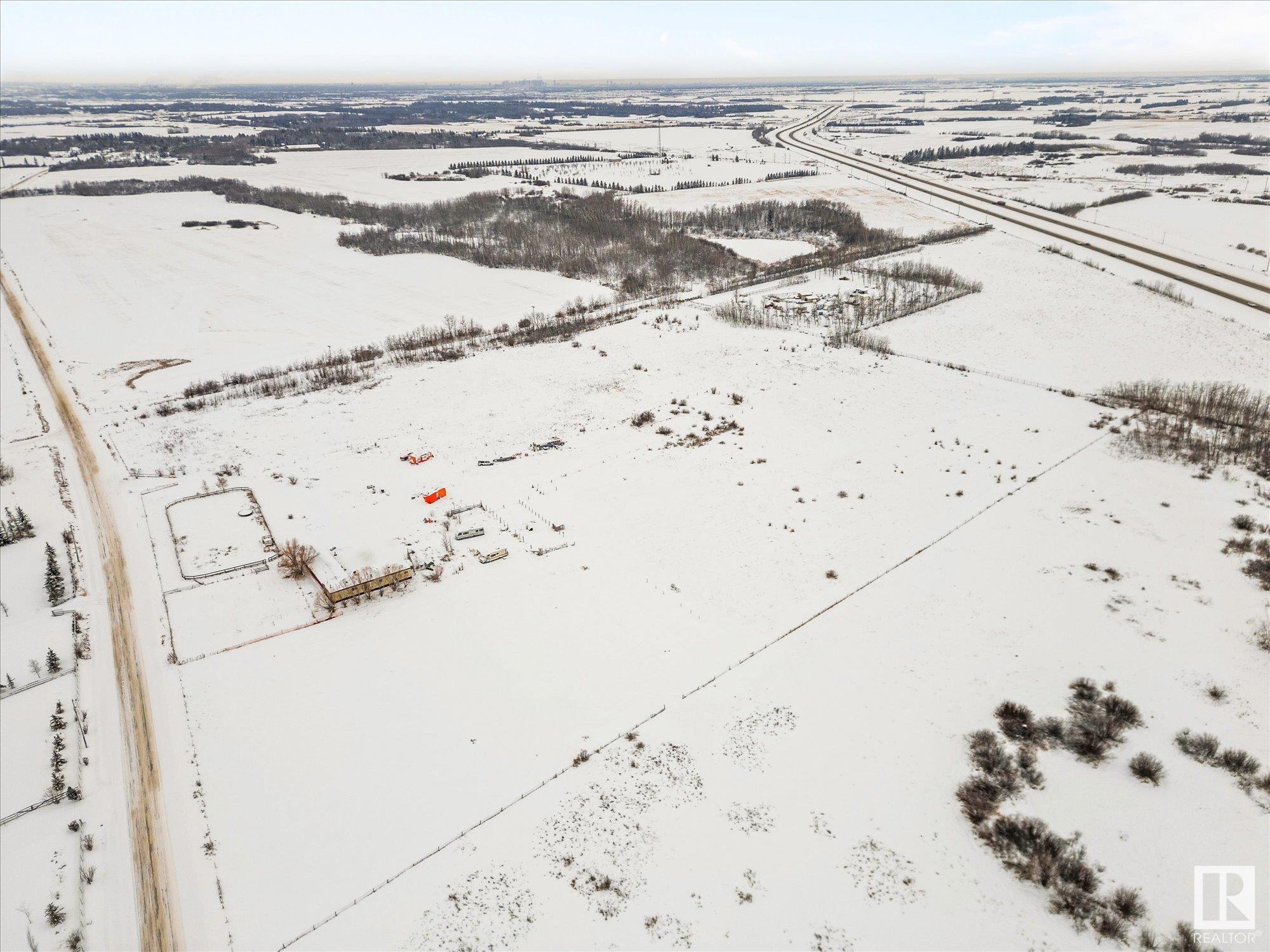      21150 FORT RD NE , Edmonton,  ,T5Y 6G8 ;  Listing Number: MLS E4415878