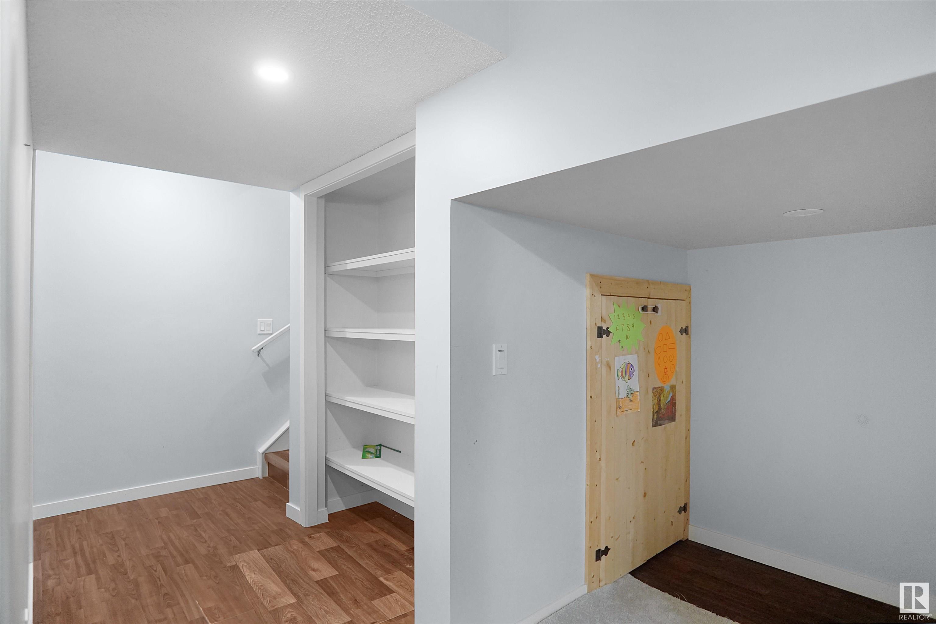      8404 24 AV SW SW , Edmonton,  ,T6X 2G1 ;  Listing Number: MLS E4415886