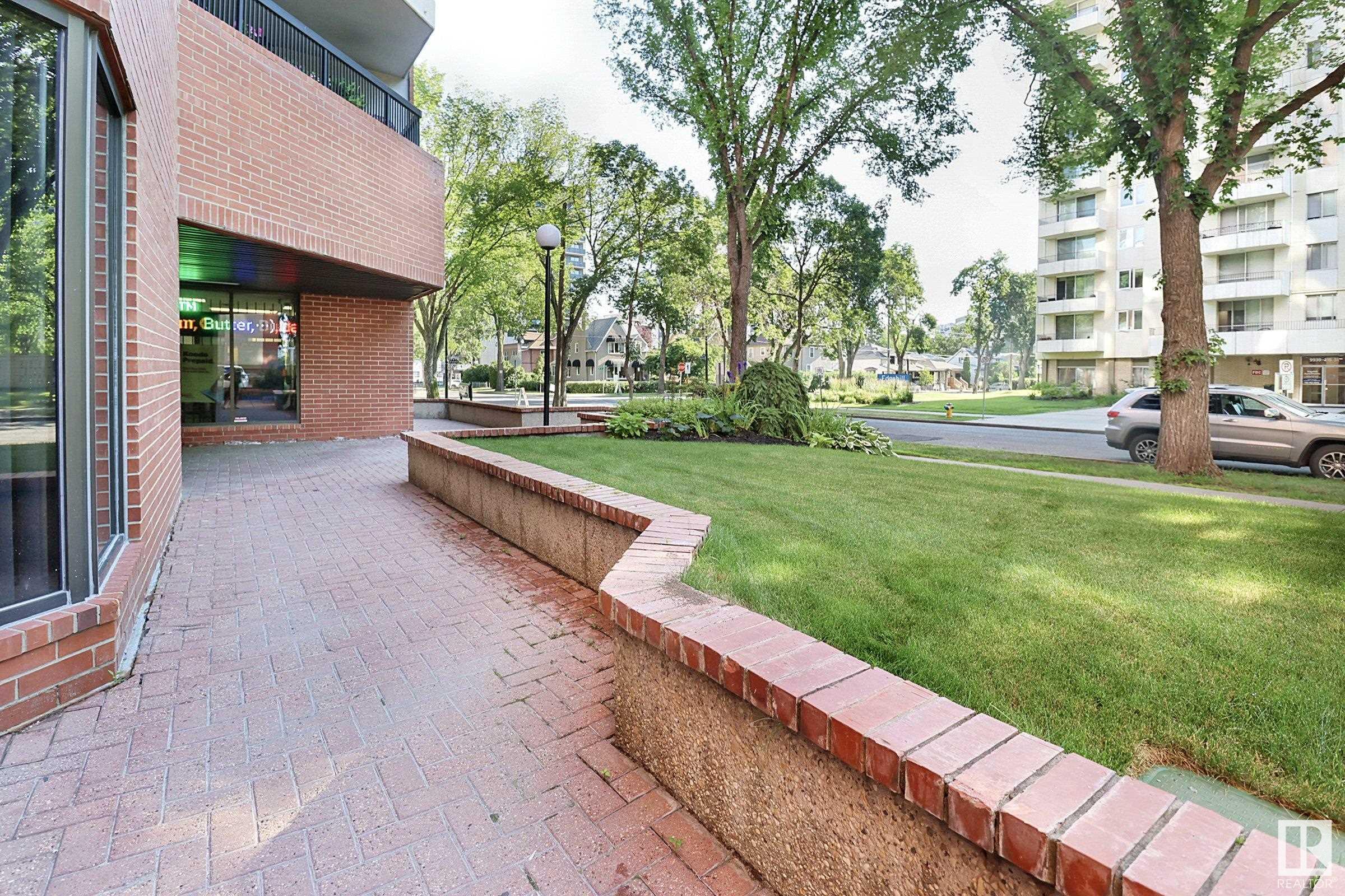      #001 11503 100 AV NW , Edmonton,  ,T5K 2K7 ;  Listing Number: MLS E4415892
