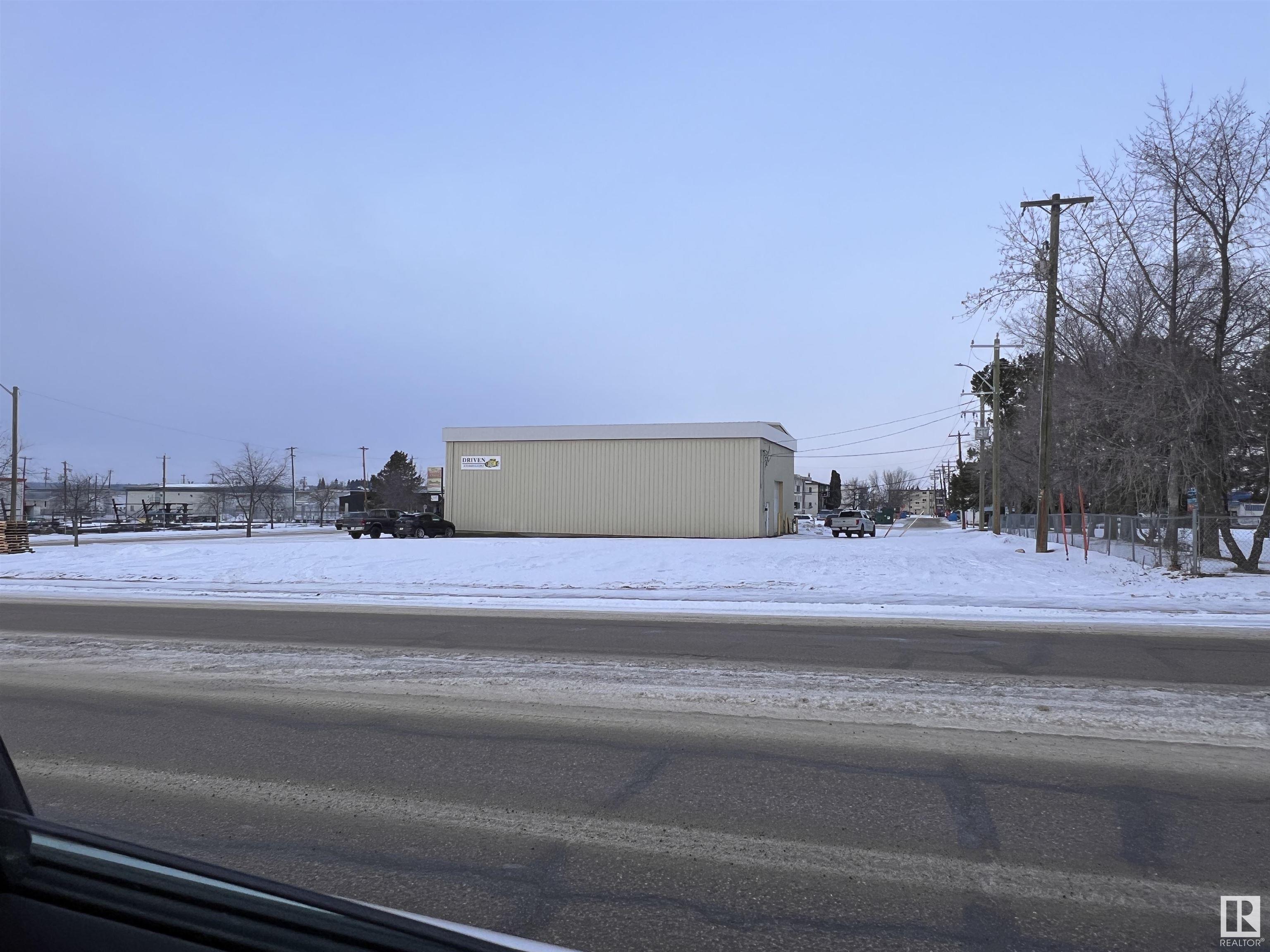      5216 53 ST , Drayton Valley,  ,T7A 1R6 ;  Listing Number: MLS E4415898