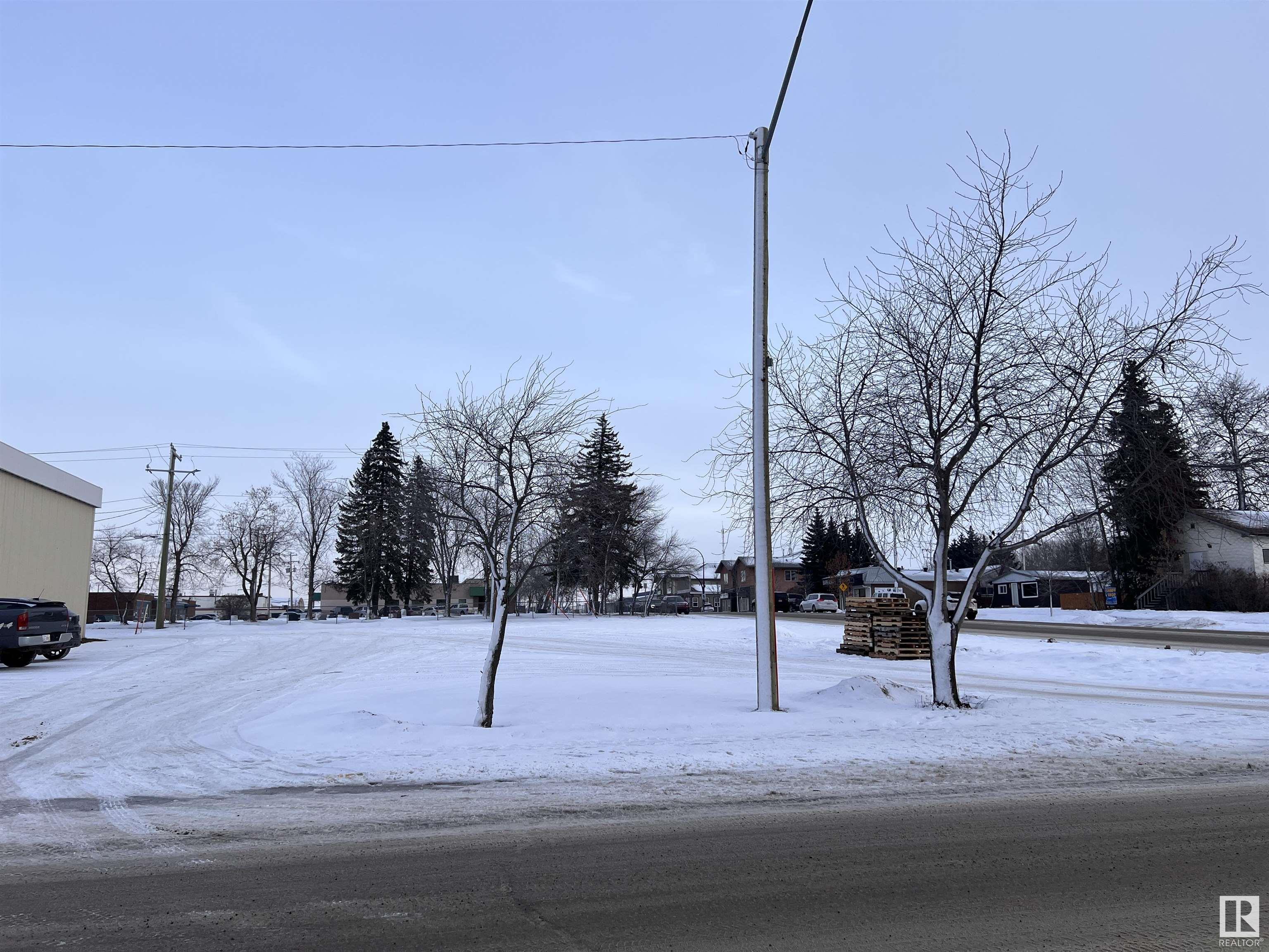      5216 53 ST , Drayton Valley,  ,T7A 1R6 ;  Listing Number: MLS E4415898