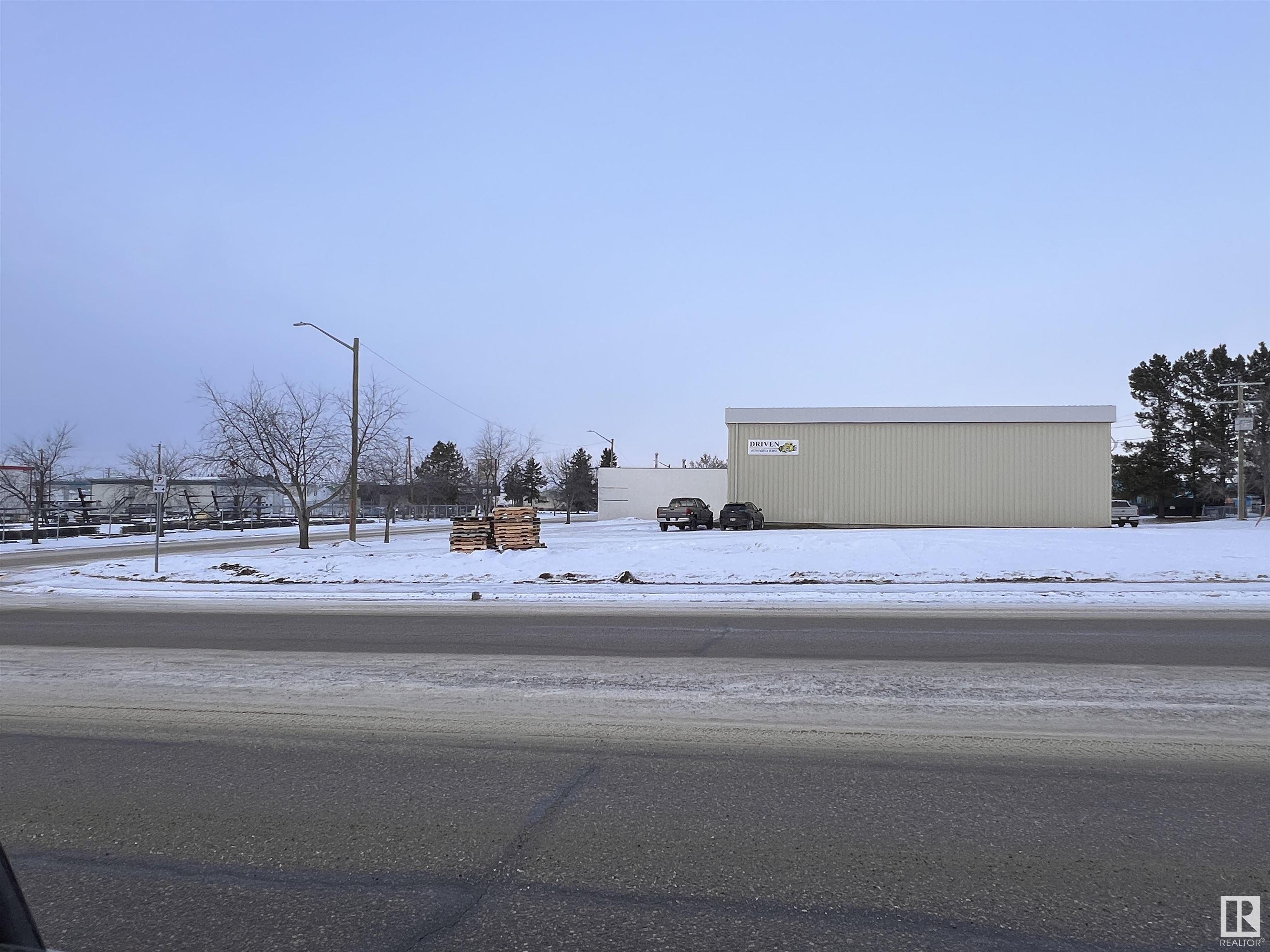      5216 53 ST , Drayton Valley,  ,T7A 1R6 ;  Listing Number: MLS E4415898