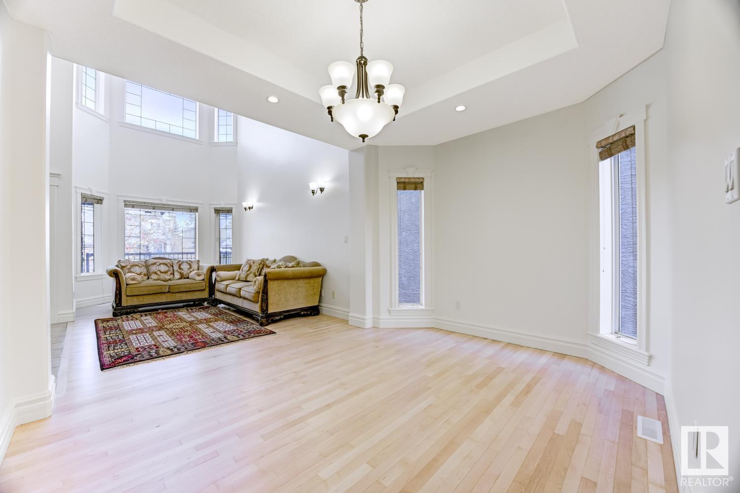      3020 MACNEIL WY NW , Edmonton,  ,T6R 3V1 ;  Listing Number: MLS E4415899