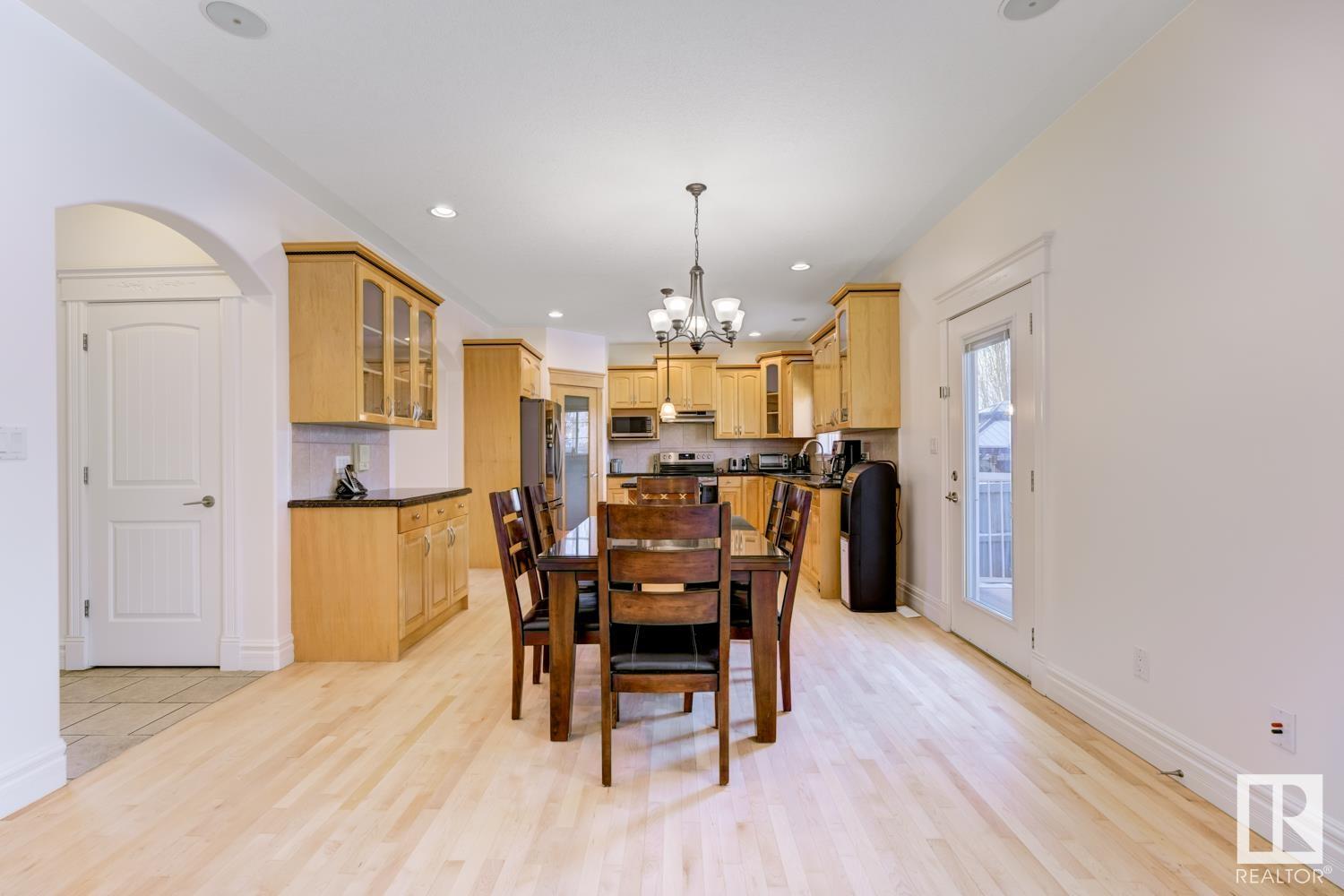      3020 MACNEIL WY NW , Edmonton,  ,T6R 3V1 ;  Listing Number: MLS E4415899