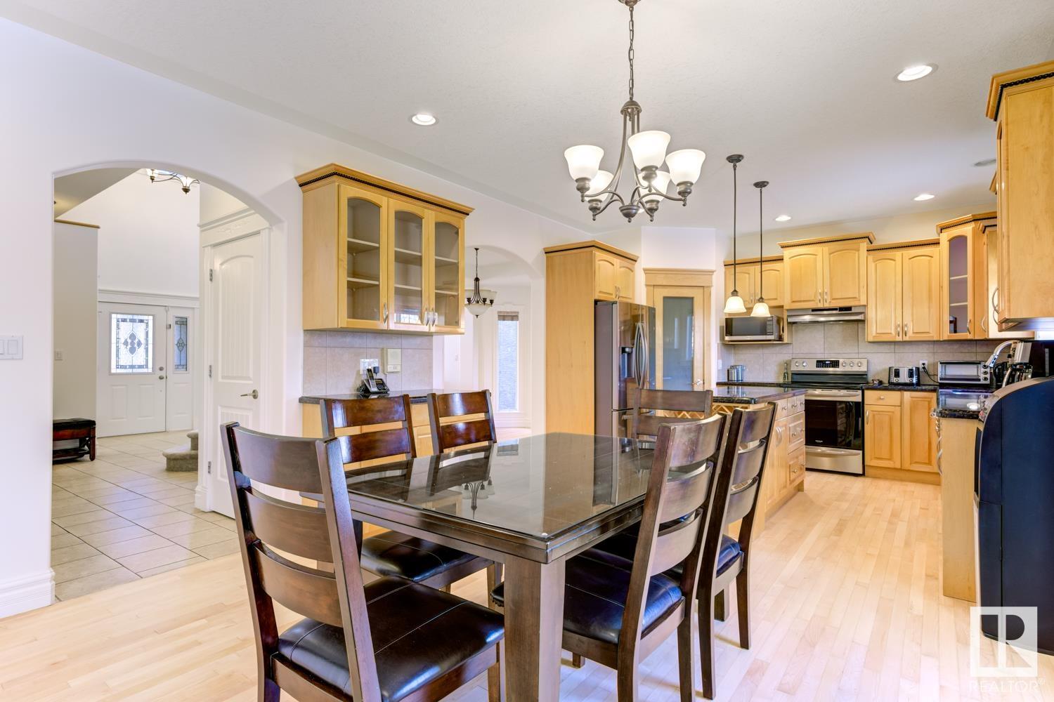      3020 MACNEIL WY NW , Edmonton,  ,T6R 3V1 ;  Listing Number: MLS E4415899