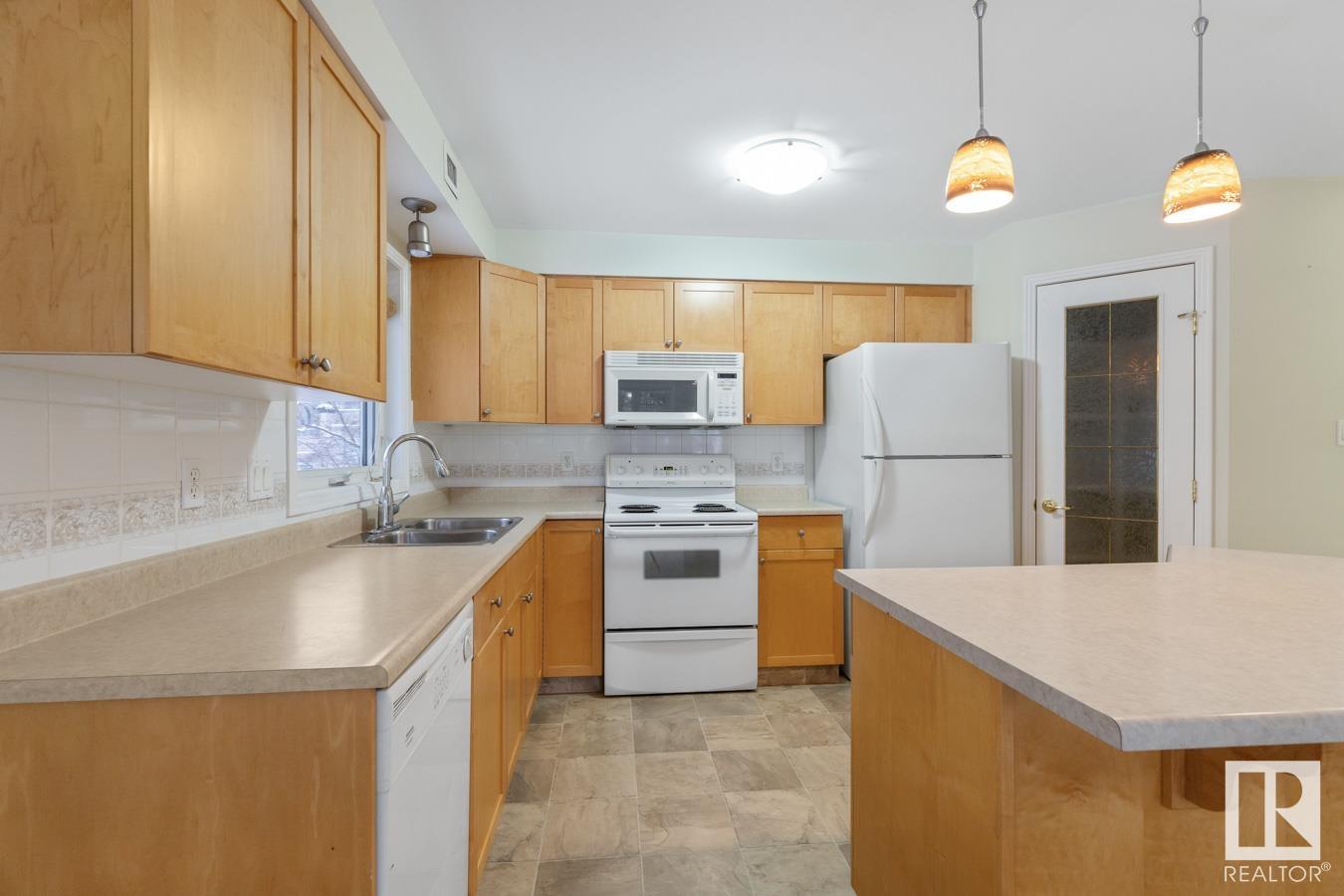      #210 8909 100 ST NW , Edmonton,  ,T6E 6T4 ;  Listing Number: MLS E4415911