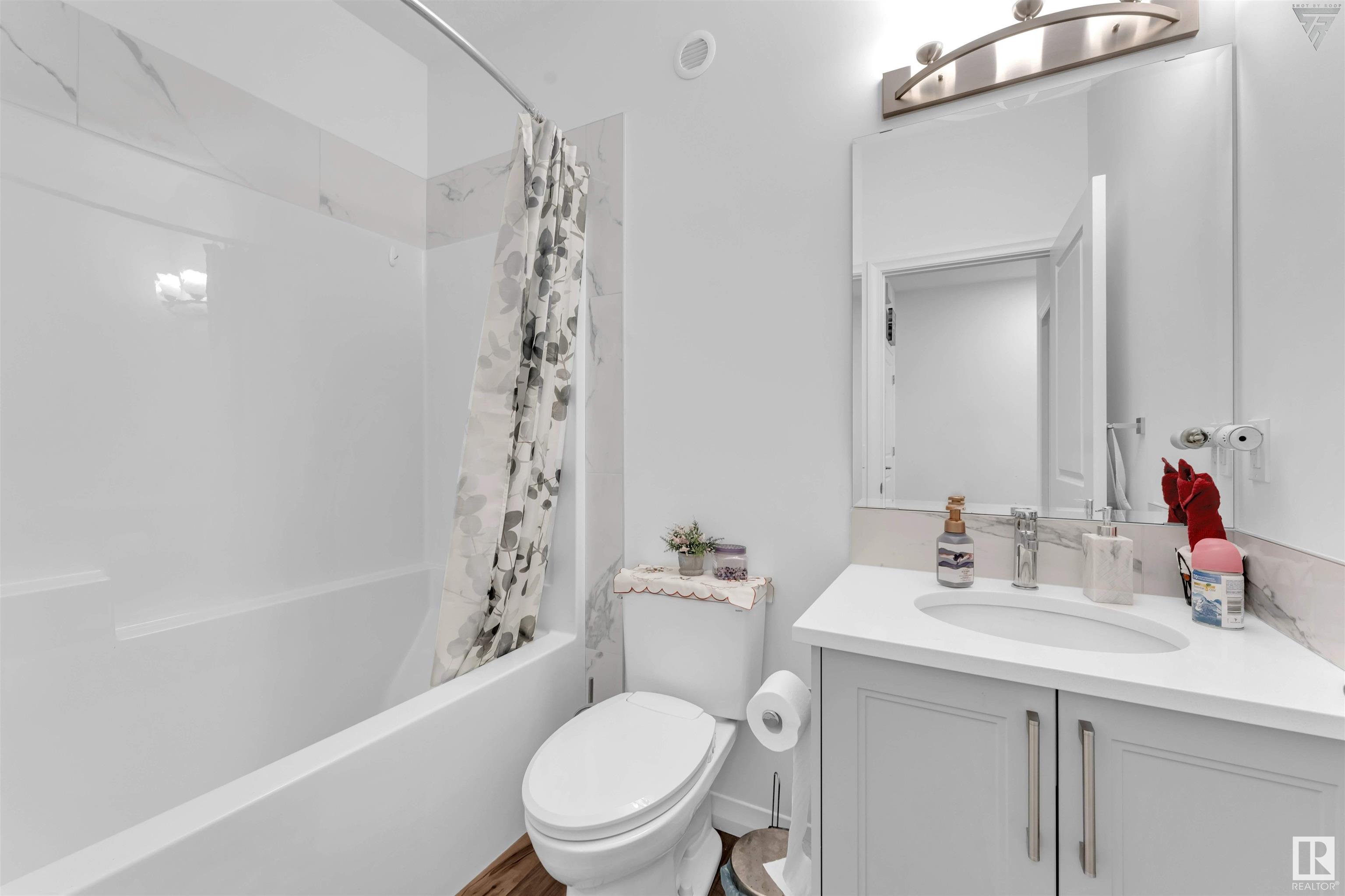      2214 Donaghey Way SW , Edmonton,  ,T6W 4Y7 ;  Listing Number: MLS E4415927