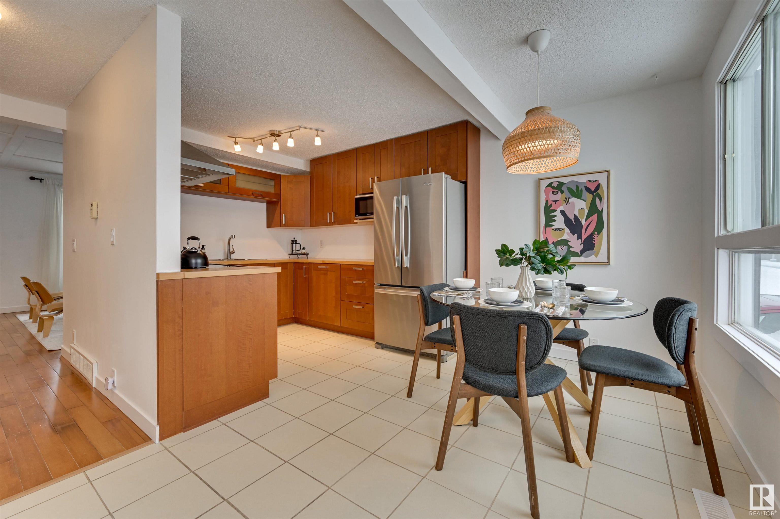      5612 93A AV NW , Edmonton,  ,T6B 2K7 ;  Listing Number: MLS E4415929