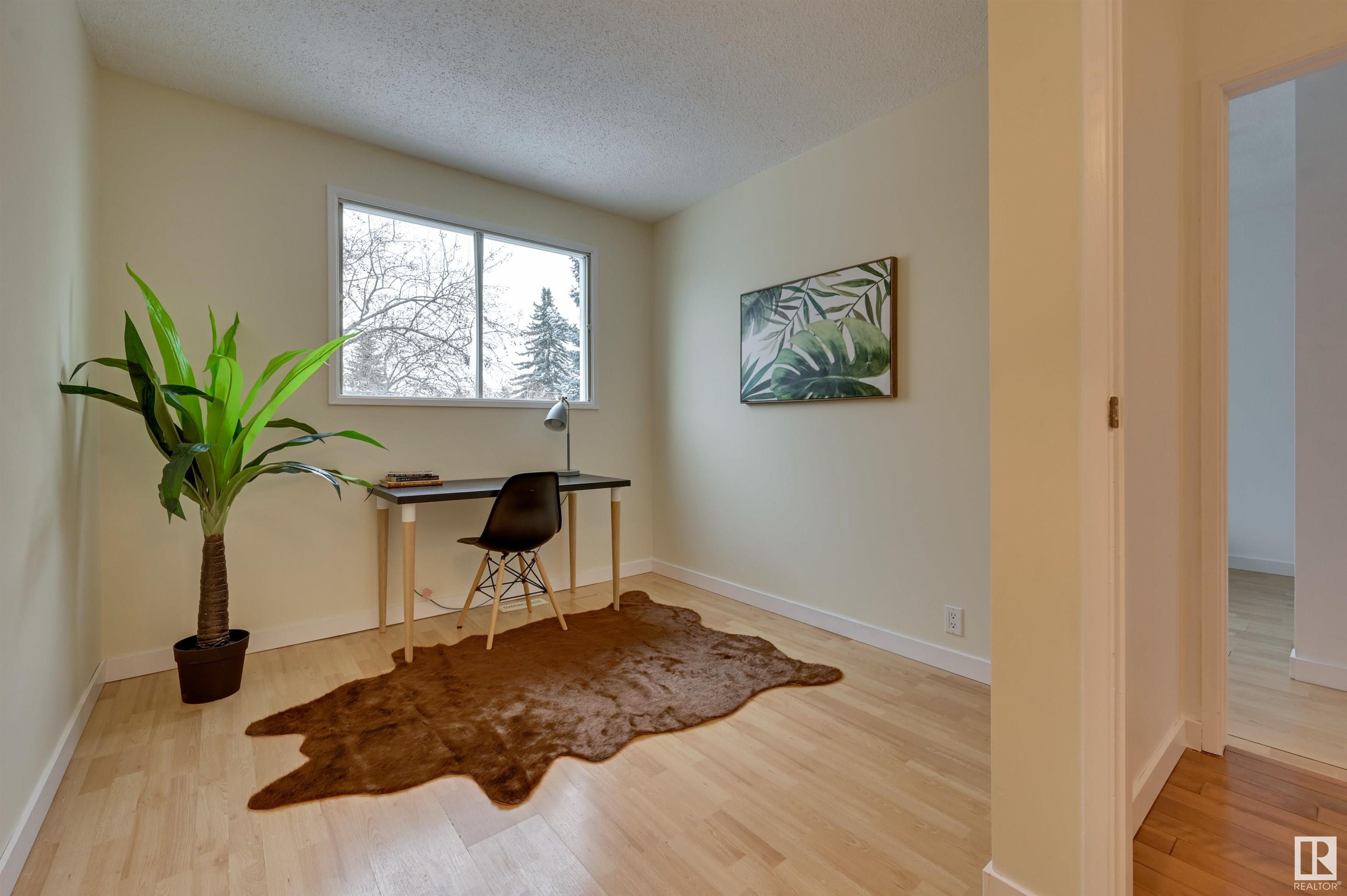      5612 93A AV NW , Edmonton,  ,T6B 2K7 ;  Listing Number: MLS E4415929