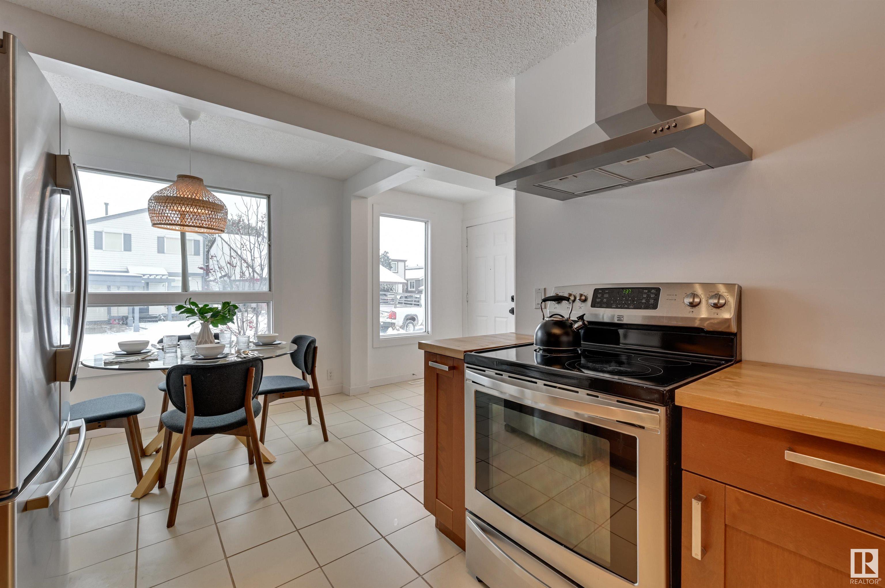      5612 93A AV NW , Edmonton,  ,T6B 2K7 ;  Listing Number: MLS E4415929