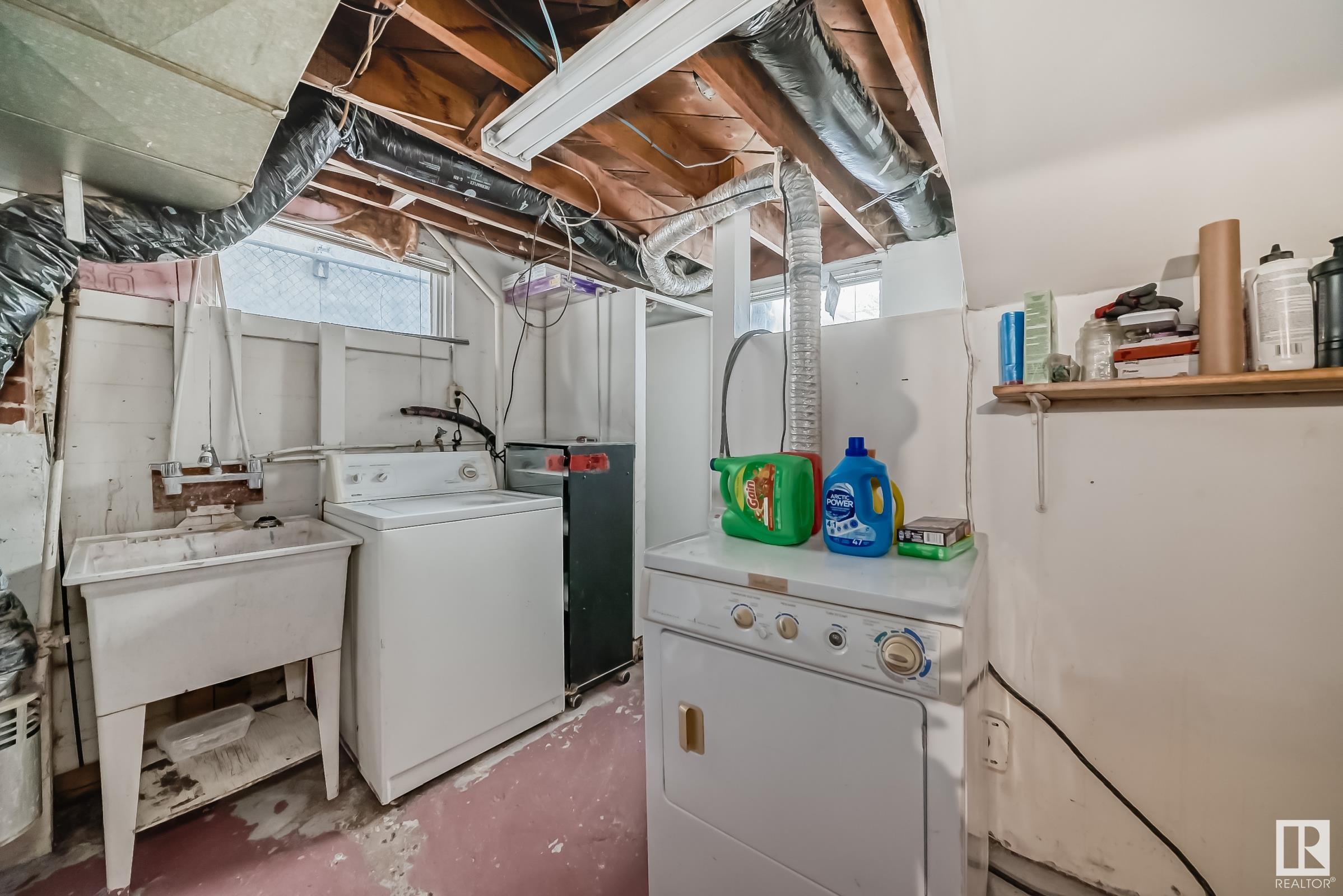      11538 90 ST NW NW , Edmonton,  ,T5B 3Y1 ;  Listing Number: MLS E4415937