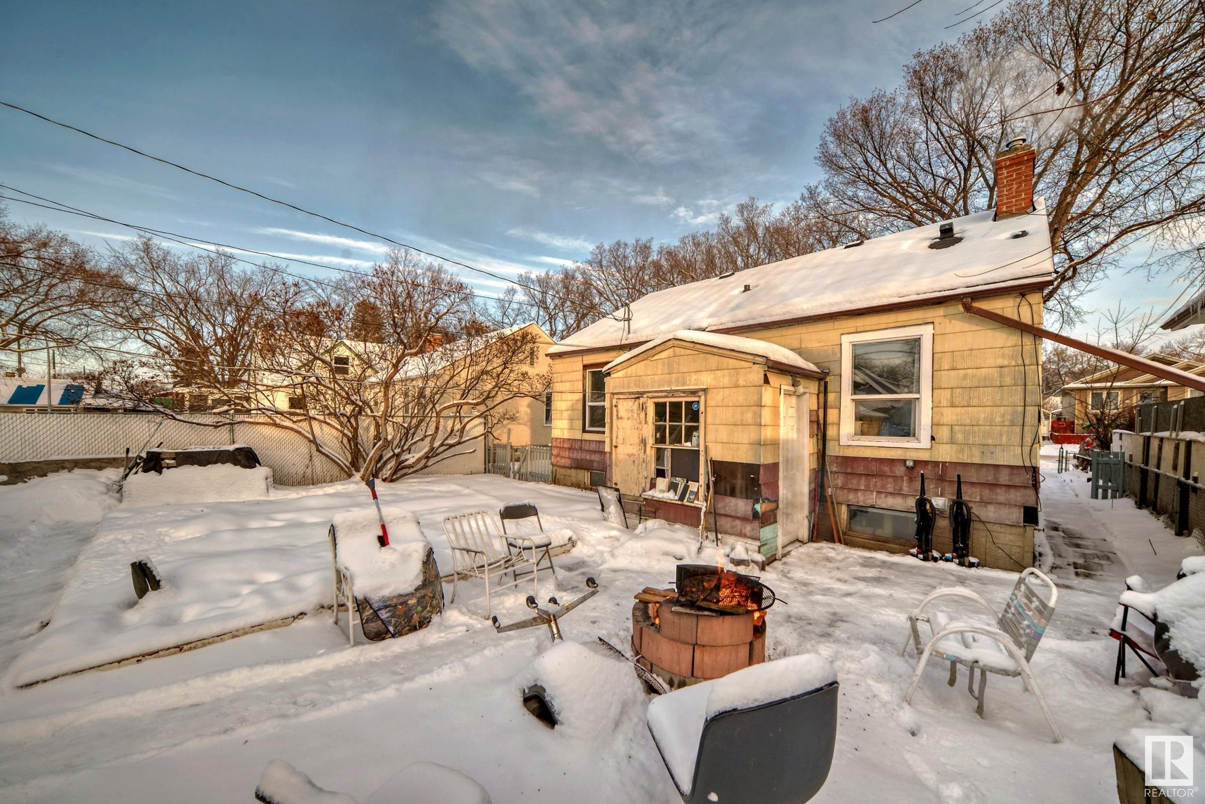      11538 90 ST NW NW , Edmonton,  ,T5B 3Y1 ;  Listing Number: MLS E4415937