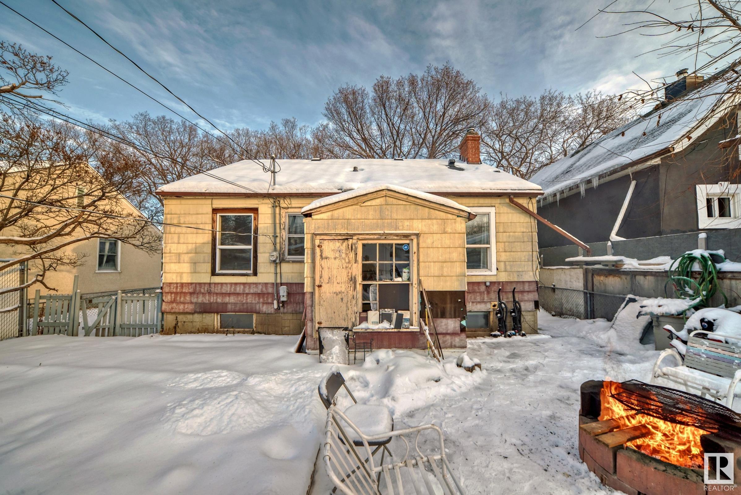      11538 90 ST NW NW , Edmonton,  ,T5B 3Y1 ;  Listing Number: MLS E4415937