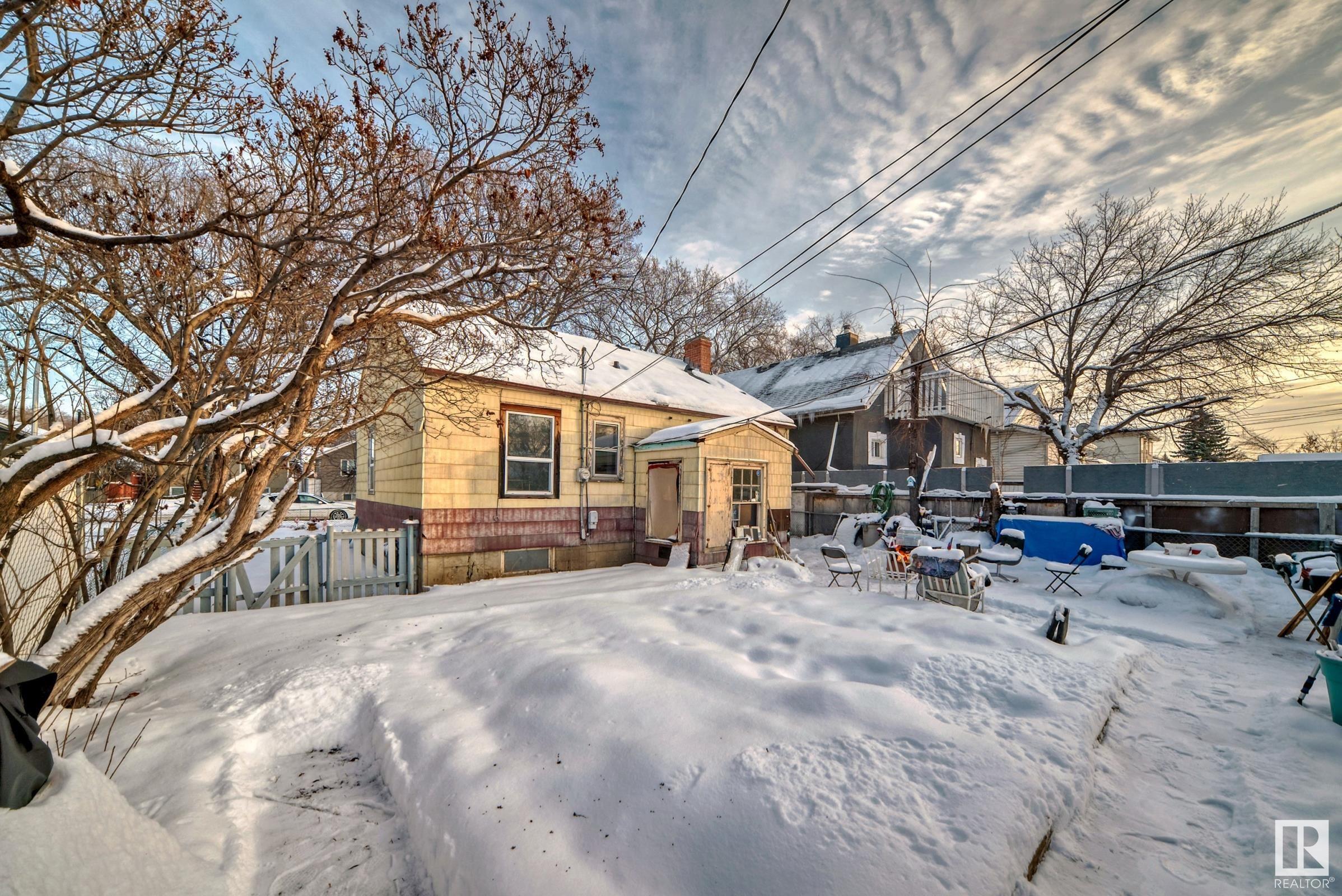      11538 90 ST NW NW , Edmonton,  ,T5B 3Y1 ;  Listing Number: MLS E4415937
