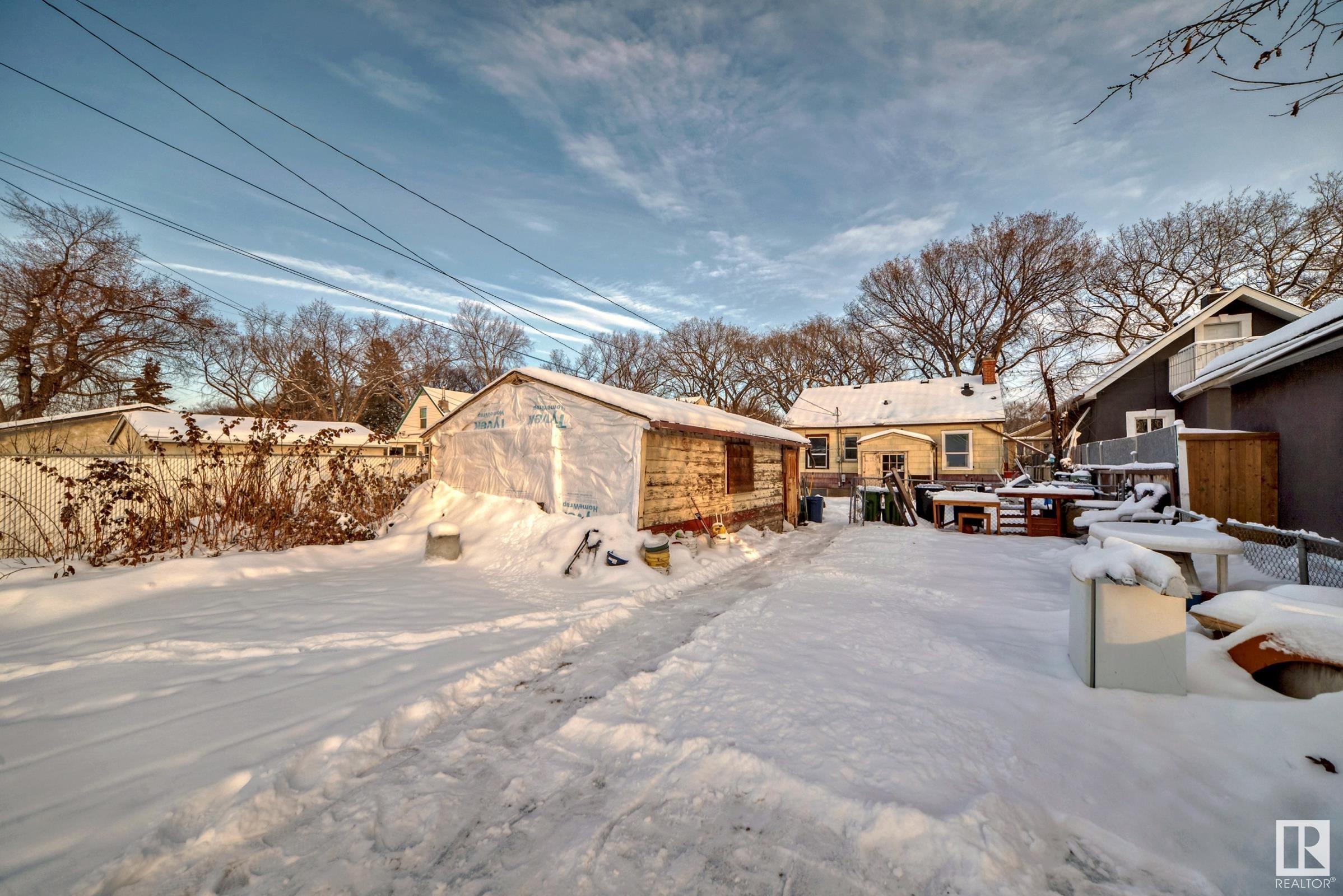      11538 90 ST NW NW , Edmonton,  ,T5B 3Y1 ;  Listing Number: MLS E4415937