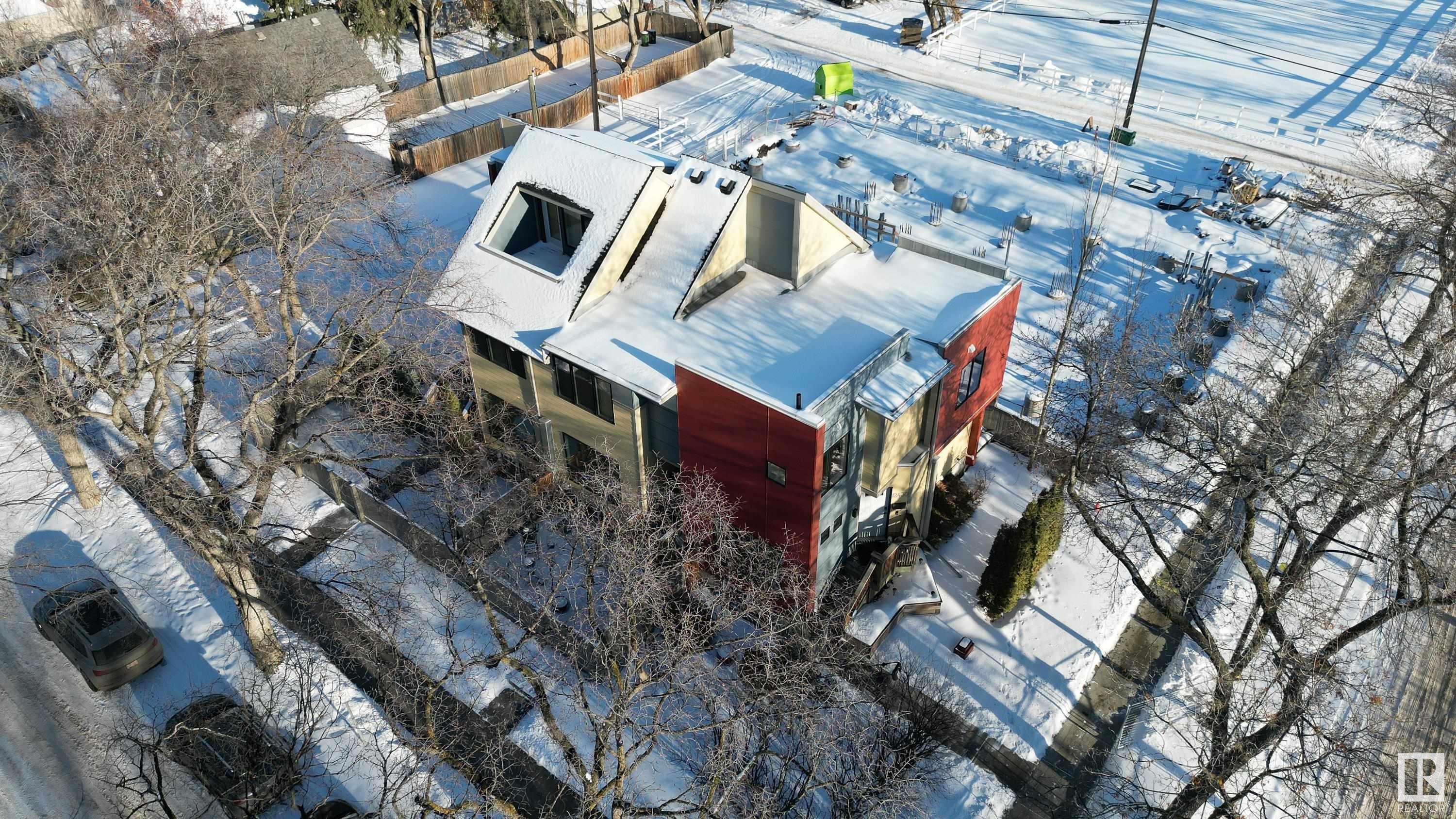      12430 105 AV NW , Edmonton,  ,T5N 0Y6 ;  Listing Number: MLS E4415945