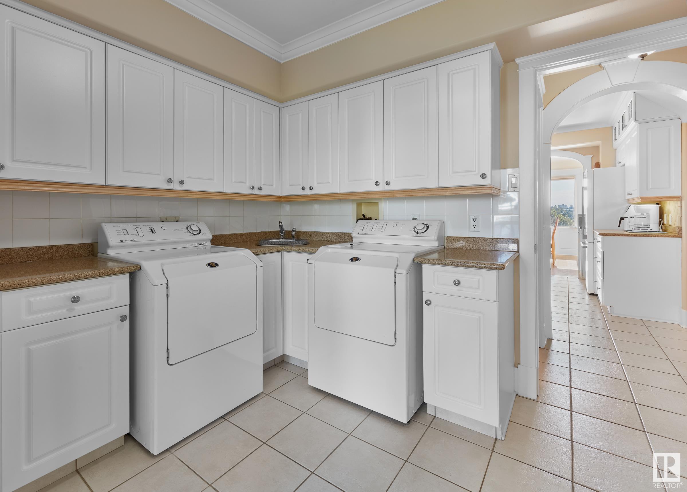      7314 ADA BV NW , Edmonton,  ,T5B 4E5 ;  Listing Number: MLS E4415949