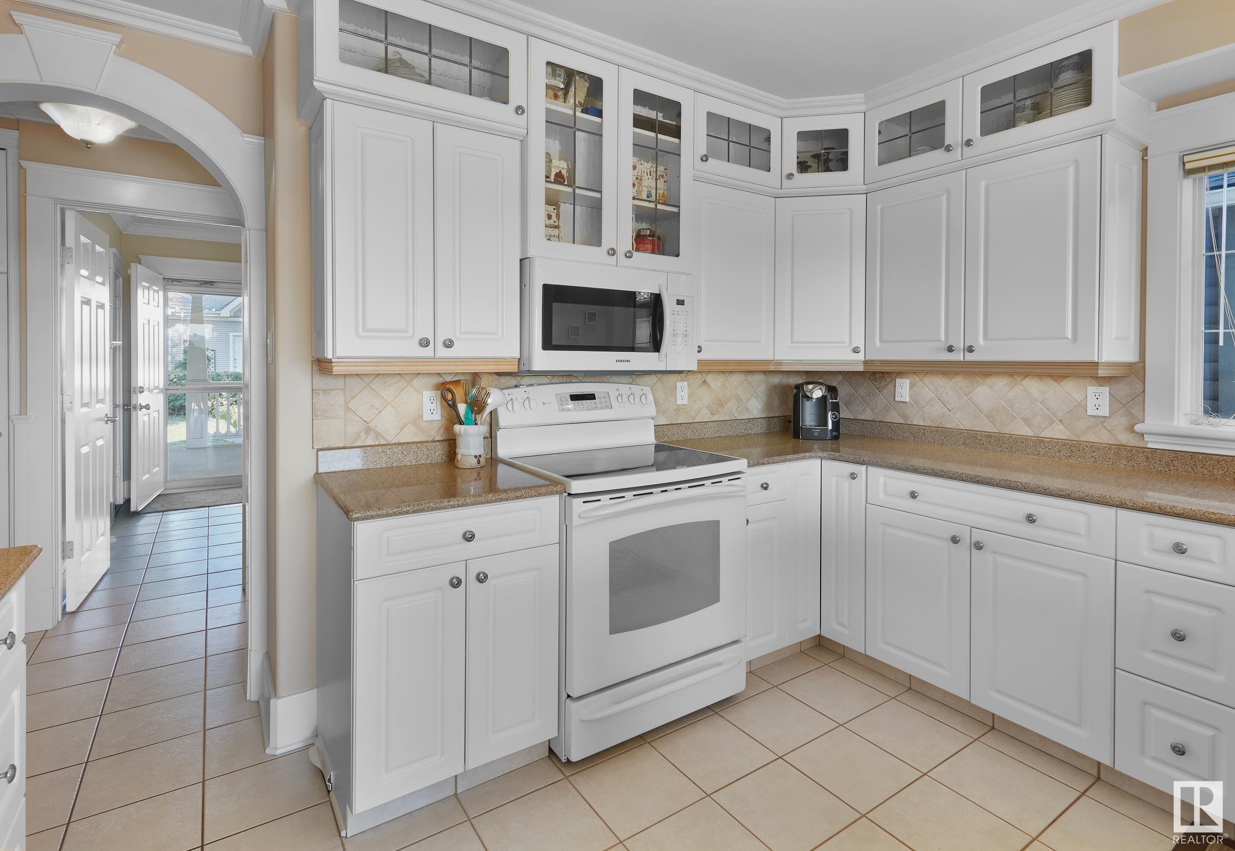      7314 ADA BV NW , Edmonton,  ,T5B 4E5 ;  Listing Number: MLS E4415949