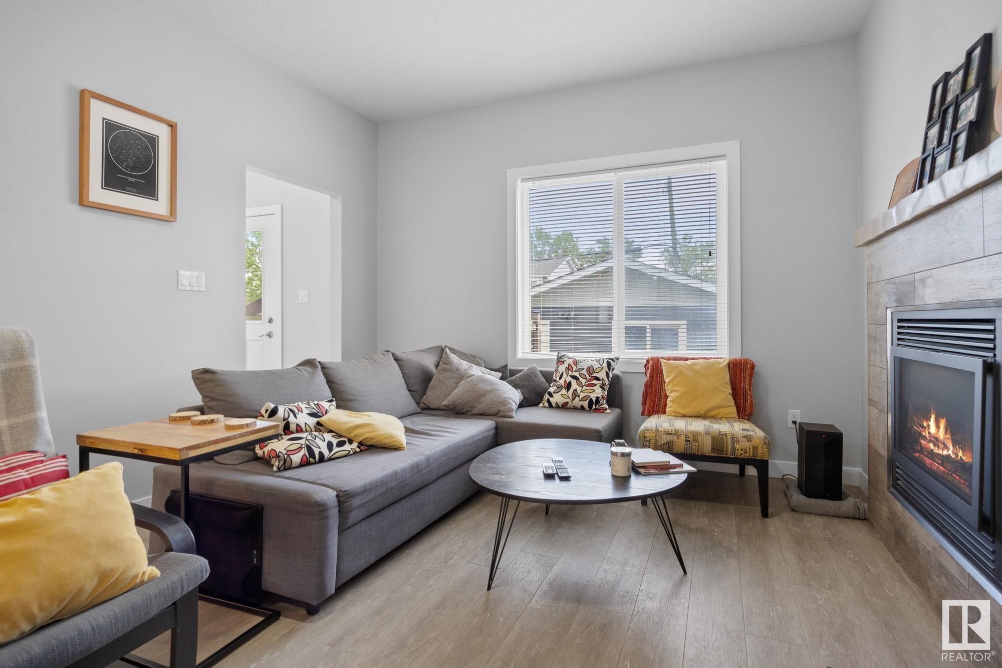      9863 73 AV NW , Edmonton,  ,T6E 1B7 ;  Listing Number: MLS E4415965